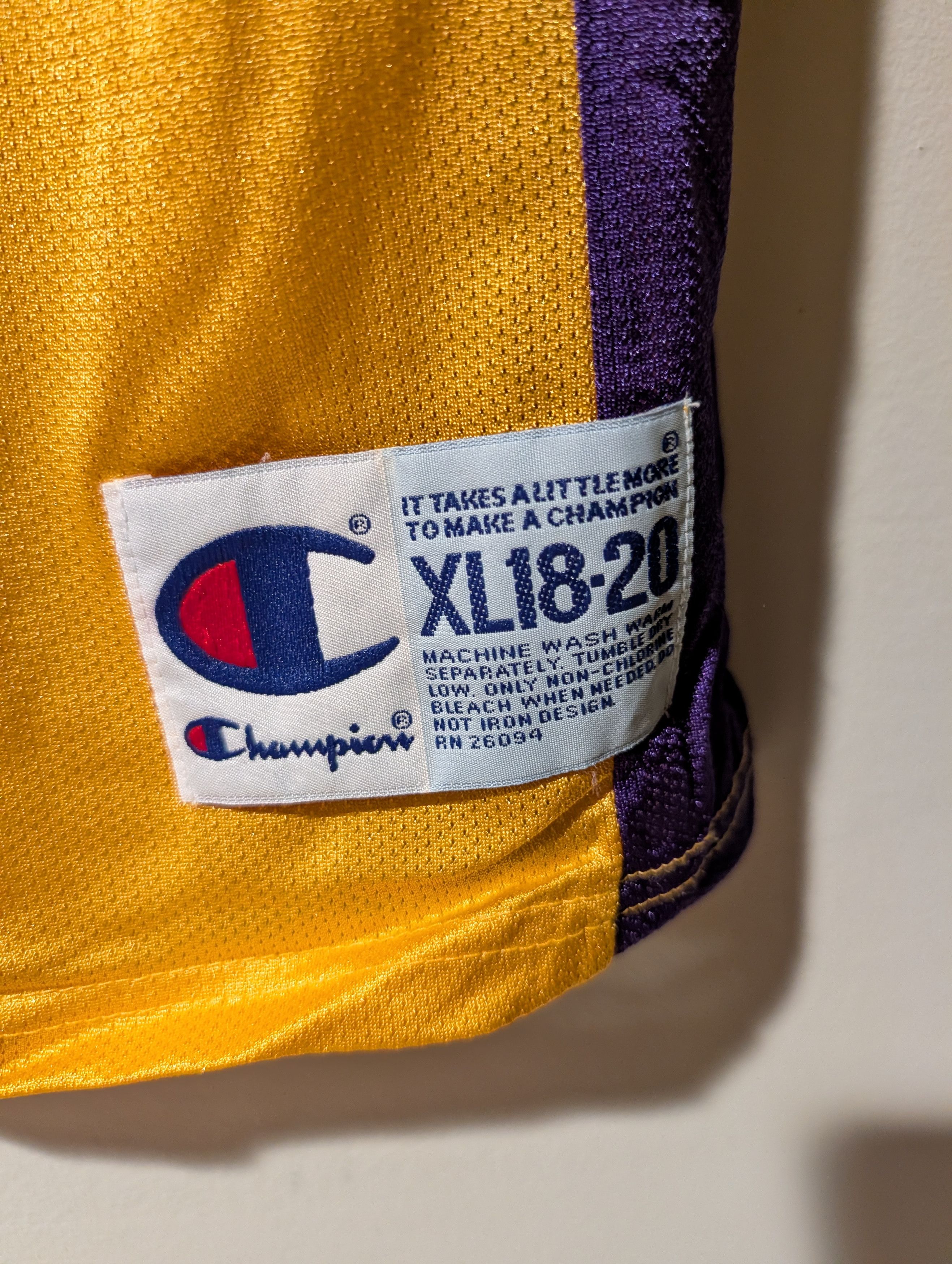 Champion Vintage Shaquille O'Neal Lakers Jersey #34 NBA Youth XL Size US XL / EU 56 / 4 - 3 Thumbnail