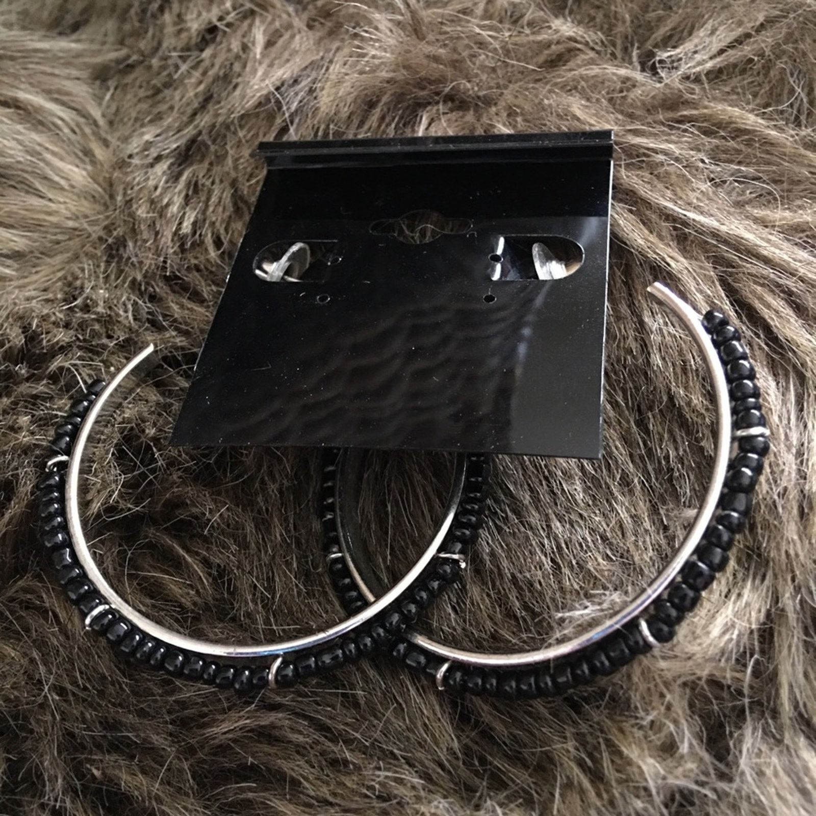 Jewelry Black seed bead silver tone large hoop earrings Size ONE SIZE - 3 Thumbnail