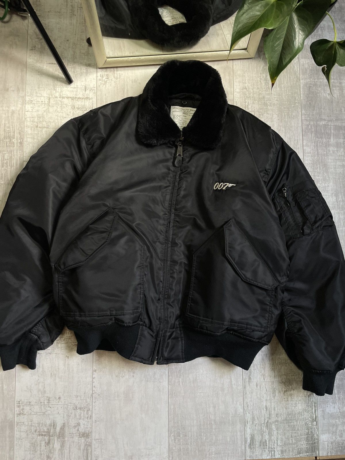 Vintage Vintage 007 James Bond 1997 Bomber MA2 Tomorrow Never Dies Size US XL / EU 56 / 4 - 8 Thumbnail