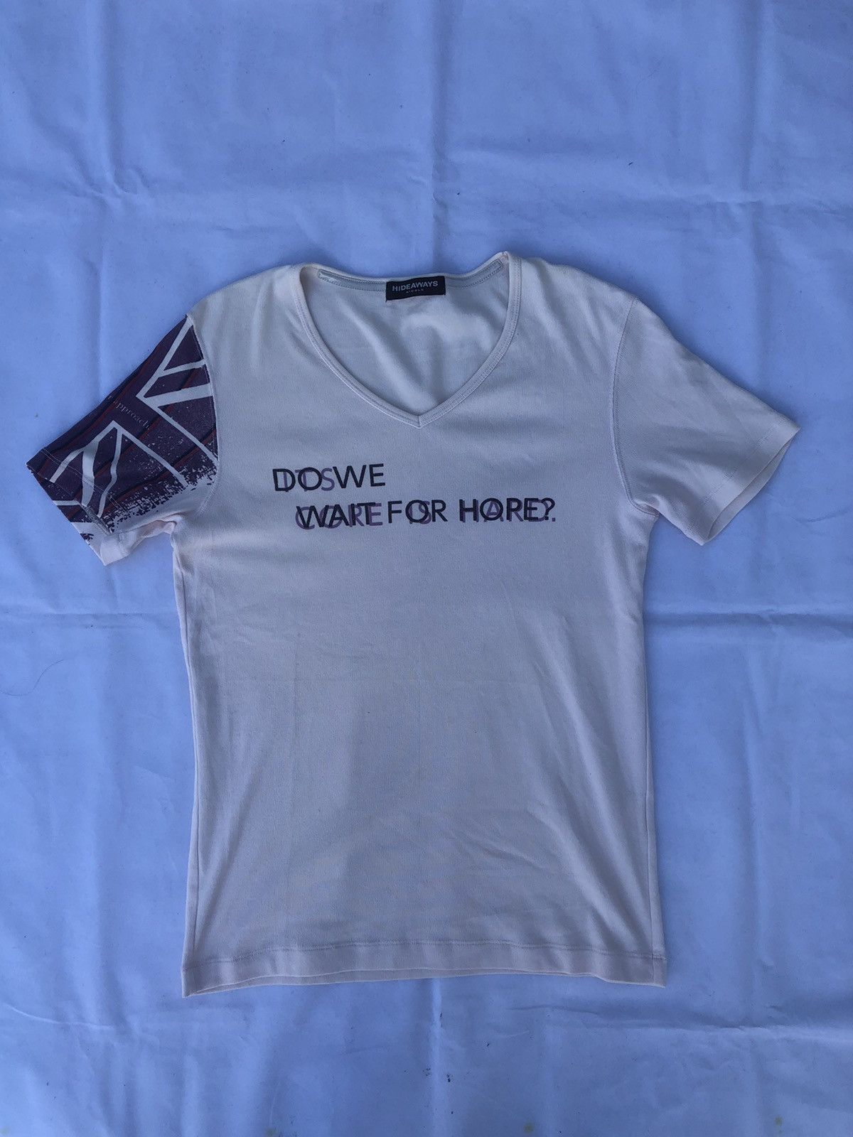 HIDEAWAYS DO WE WAIT FOR HOPE HIDEWAYAS TSHIRT TEE Size US M / EU 48-50 / 2 - 1 Thumbnail