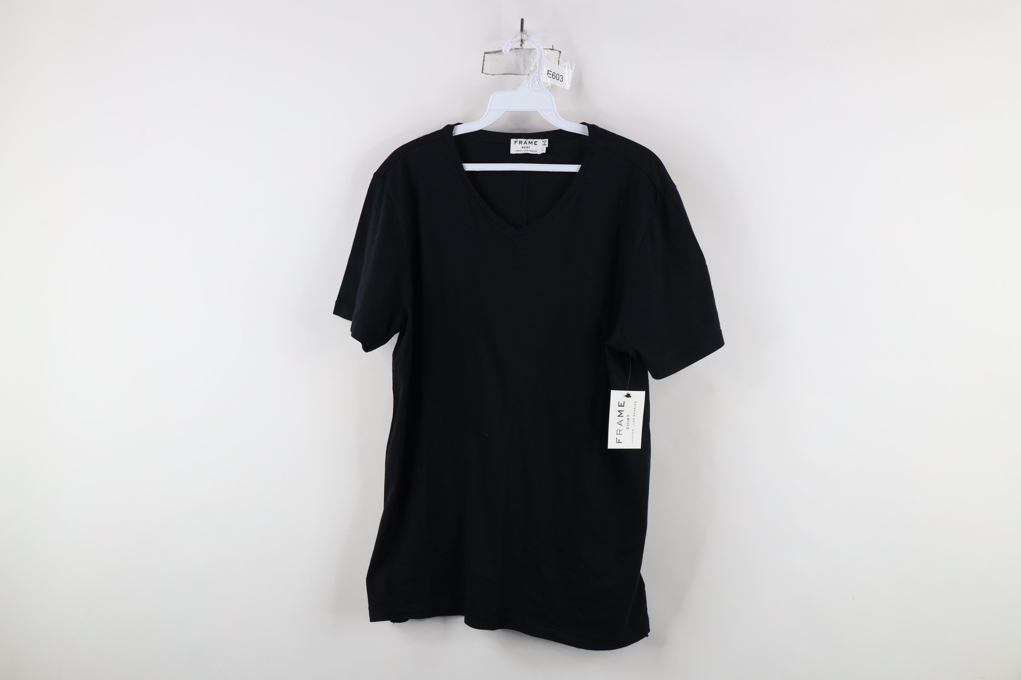 Frame × Vintage New Frame Denim Cotton Short Sleeve V-Neck T-Shirt Black Size US L / EU 52-54 / 3 - 1 Thumbnail