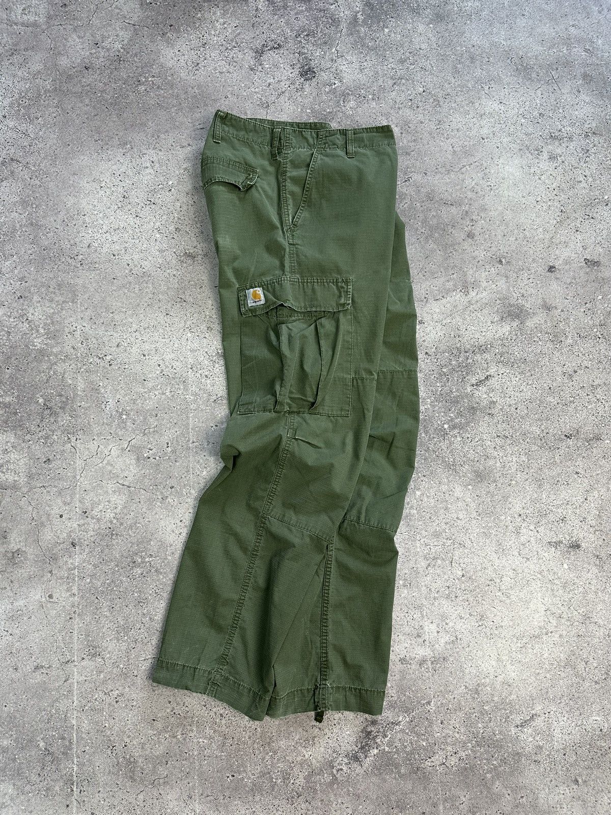 Carhartt × Vintage Vintage Carhartt Cargo Distressed Pants Faded Khaki Y2K Size US 34 / EU 50 - 1 Thumbnail