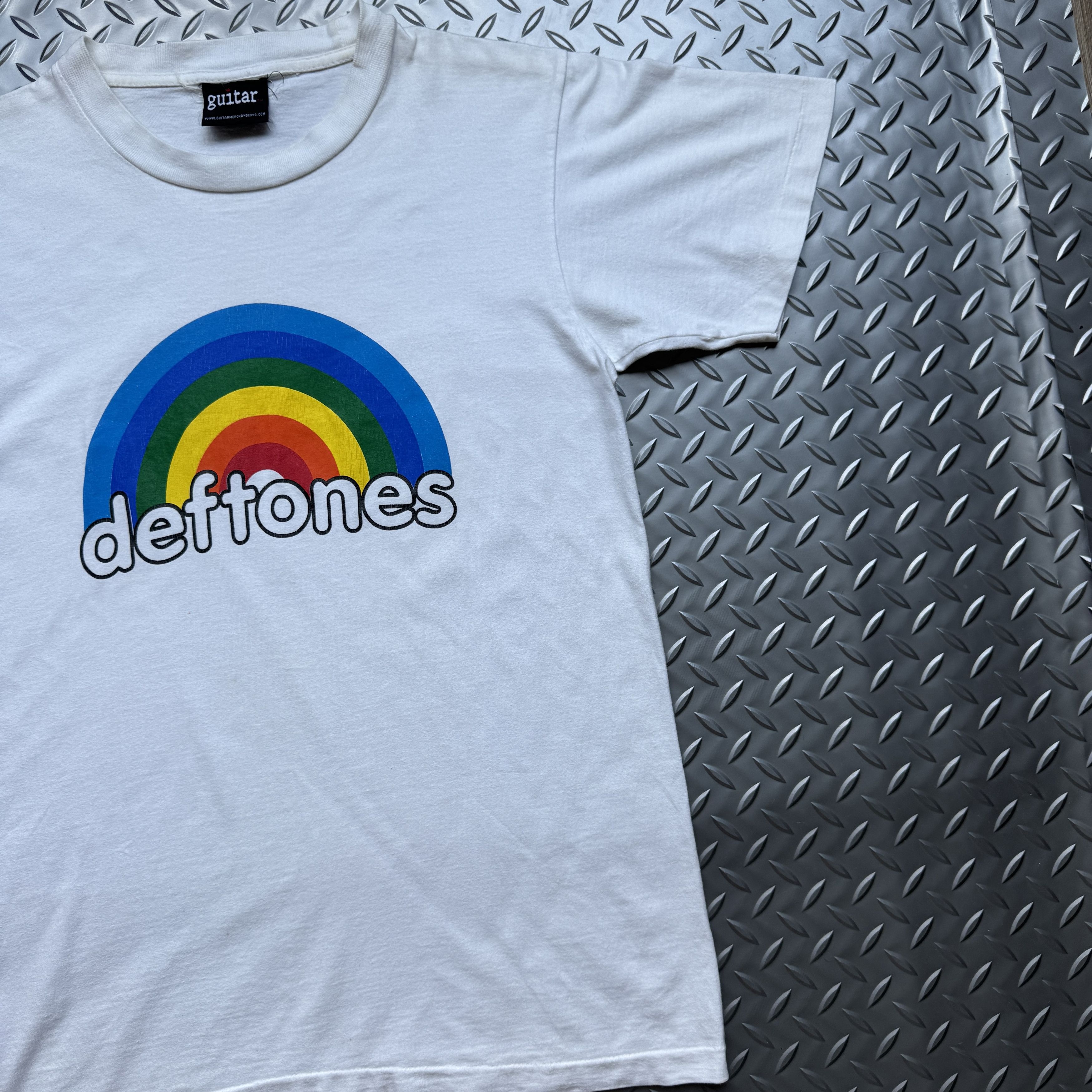 Band Tees Vintage Deftones Rainbow 90s T-Shirt Size US S / EU 44-46 / 1 - 5 Thumbnail