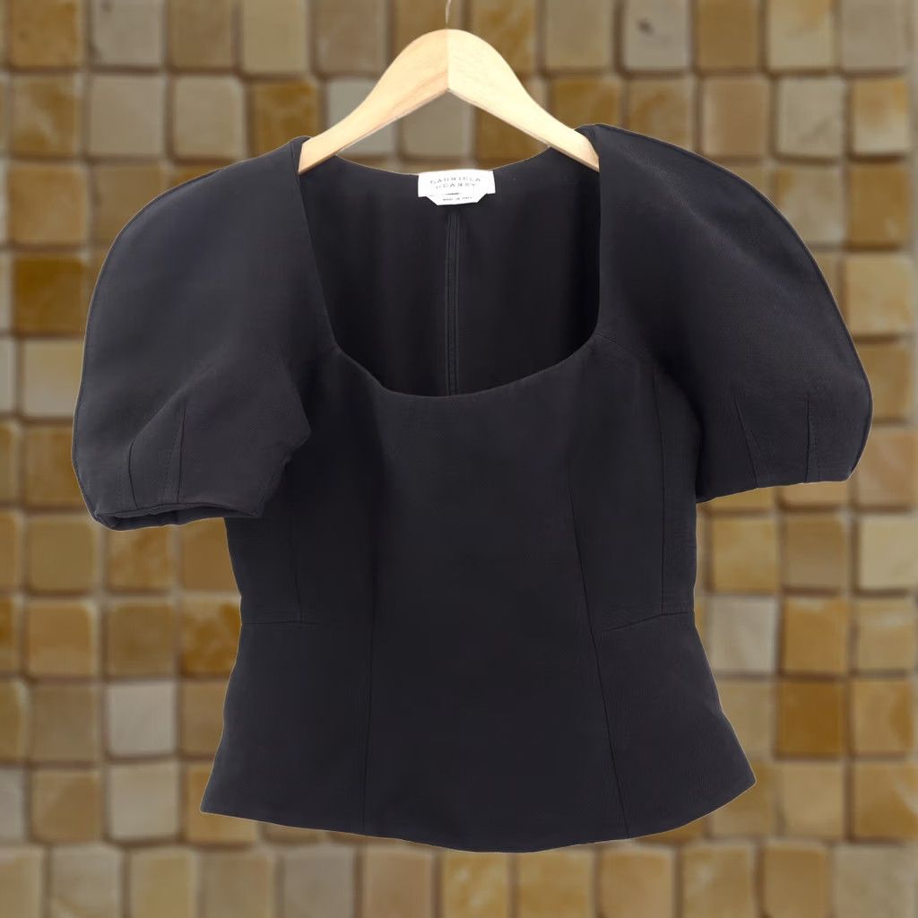 Gabriela Hearst Gabriela Hearst Blouse Shirt Black Size 2 Wool Silk Zip Short Puff Sleeve Square Neck Used/Vintage No Size XS / US 0-2 / IT 36-38 - 1 Thumbnail