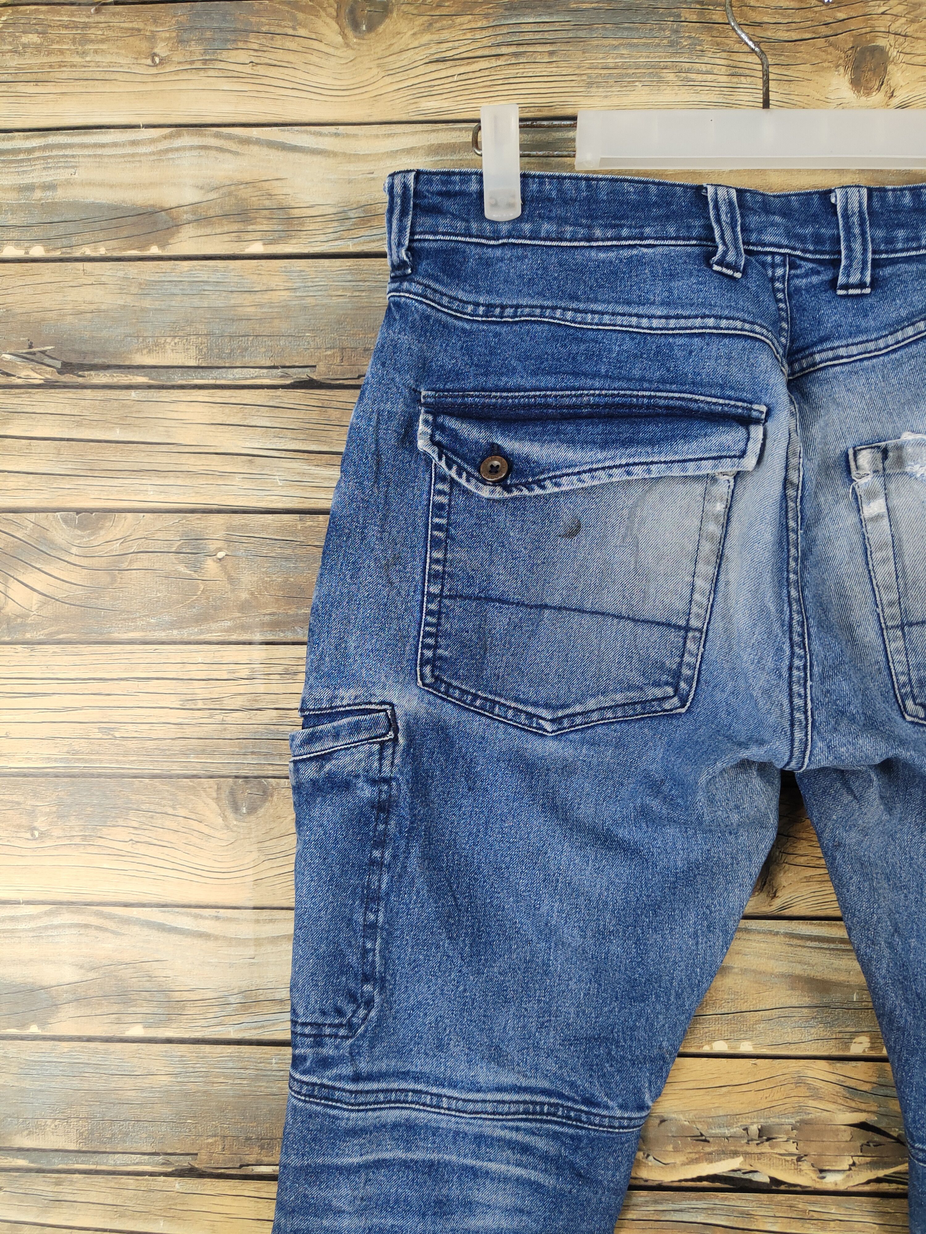 Japanese Brand FieldCore Dark Blue Distressed Ripped denim Jeans #W1960 Size US 32 / EU 48 - 8 Thumbnail
