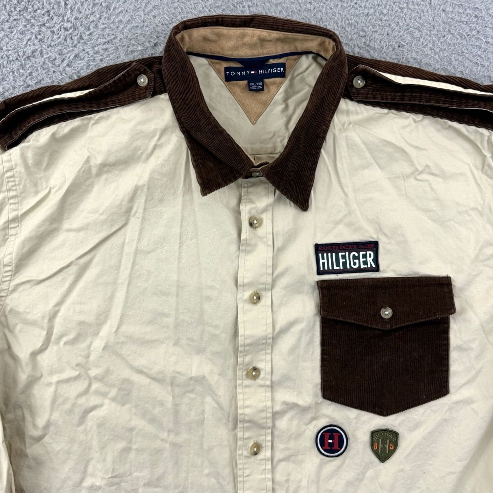 Tommy Hilfiger VINTAGE Tommy Hilfiger Shirt Mens 2XL Expedition Patrol Ranger Long Sleeve Y2K 90s Beige Cotton Blend Button-Up with Pockets Mens Size US XXL / EU 58 / 5 - 3 Thumbnail