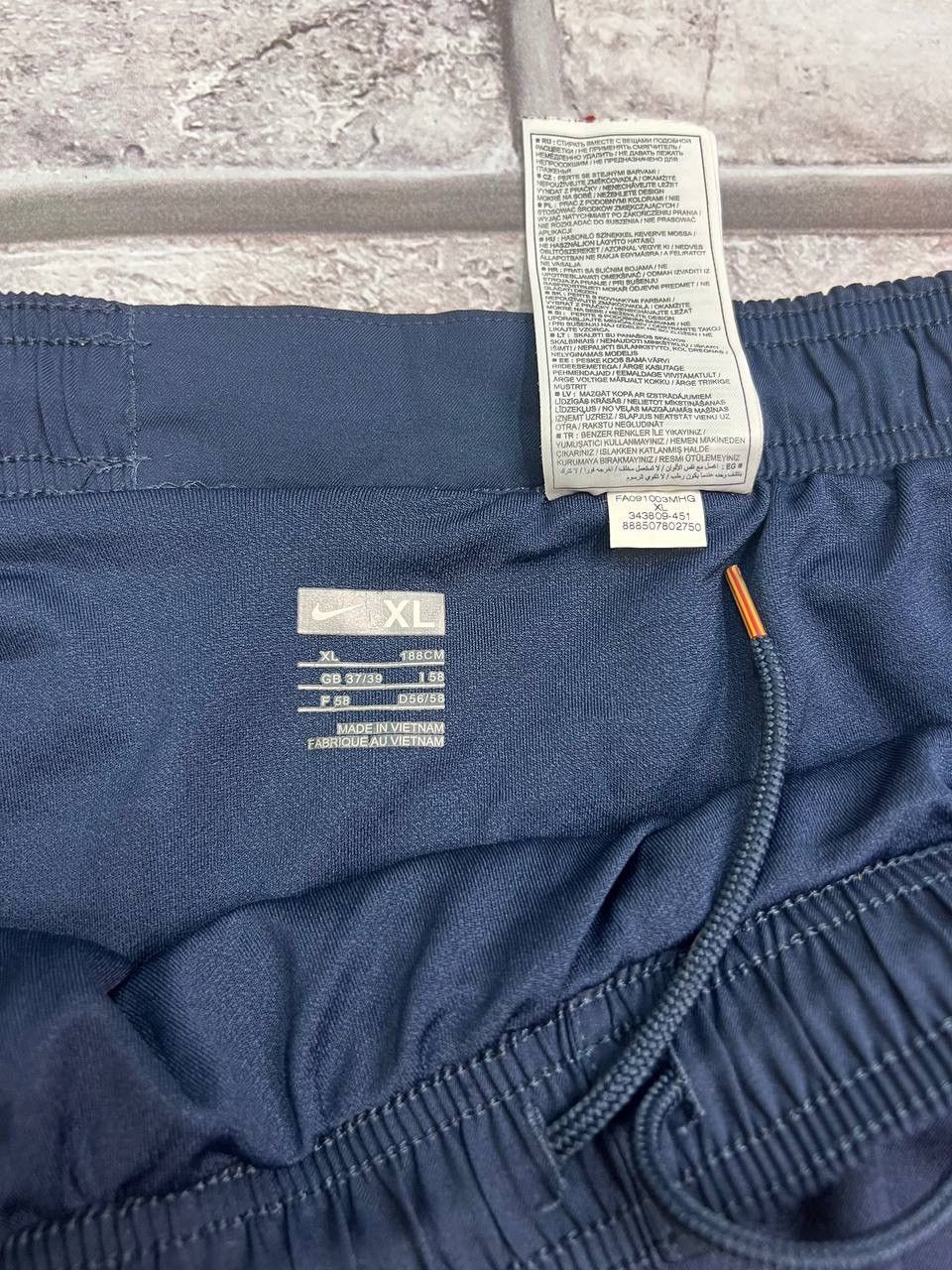 Nike Nike Fc Barcelona 2010 football soccer shorts Size US 36 / EU 52 - 5 Thumbnail