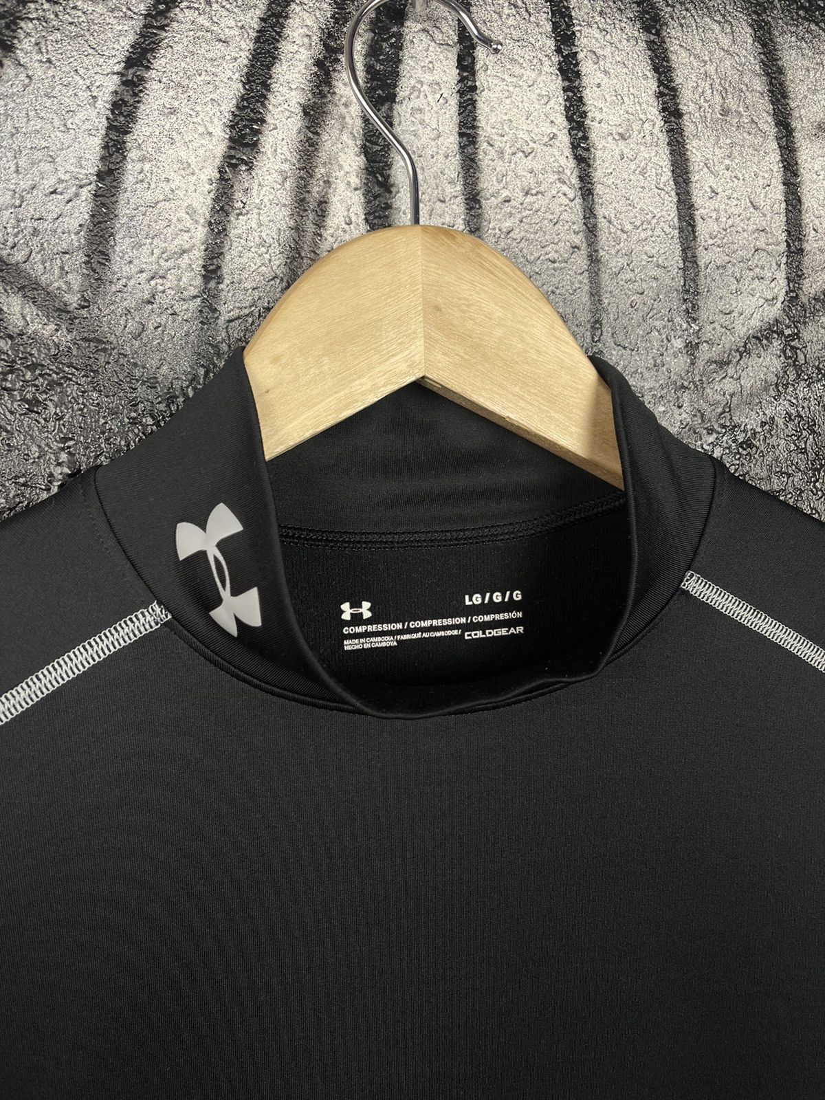 Under Armour Under Armour ColdGear Black Compression Mock Long Sleeve Active Shirt Size L Size US L / EU 52-54 / 3 - 6 Thumbnail