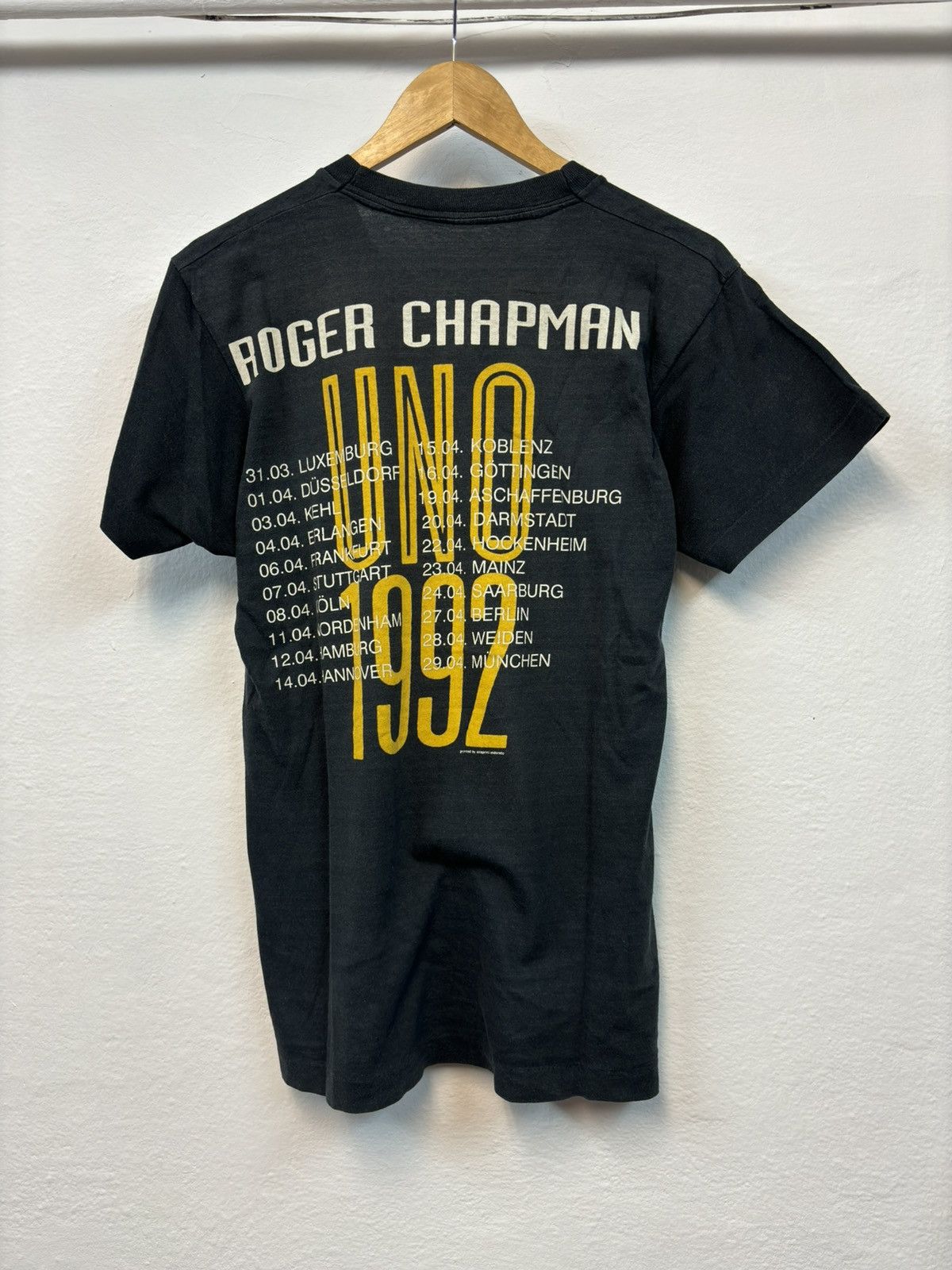 Band Tees × Vintage Vintage Roger Chapman 1992 Band Rock T shirt 90s y2k black Size US M / EU 48-50 / 2 - 2 Thumbnail