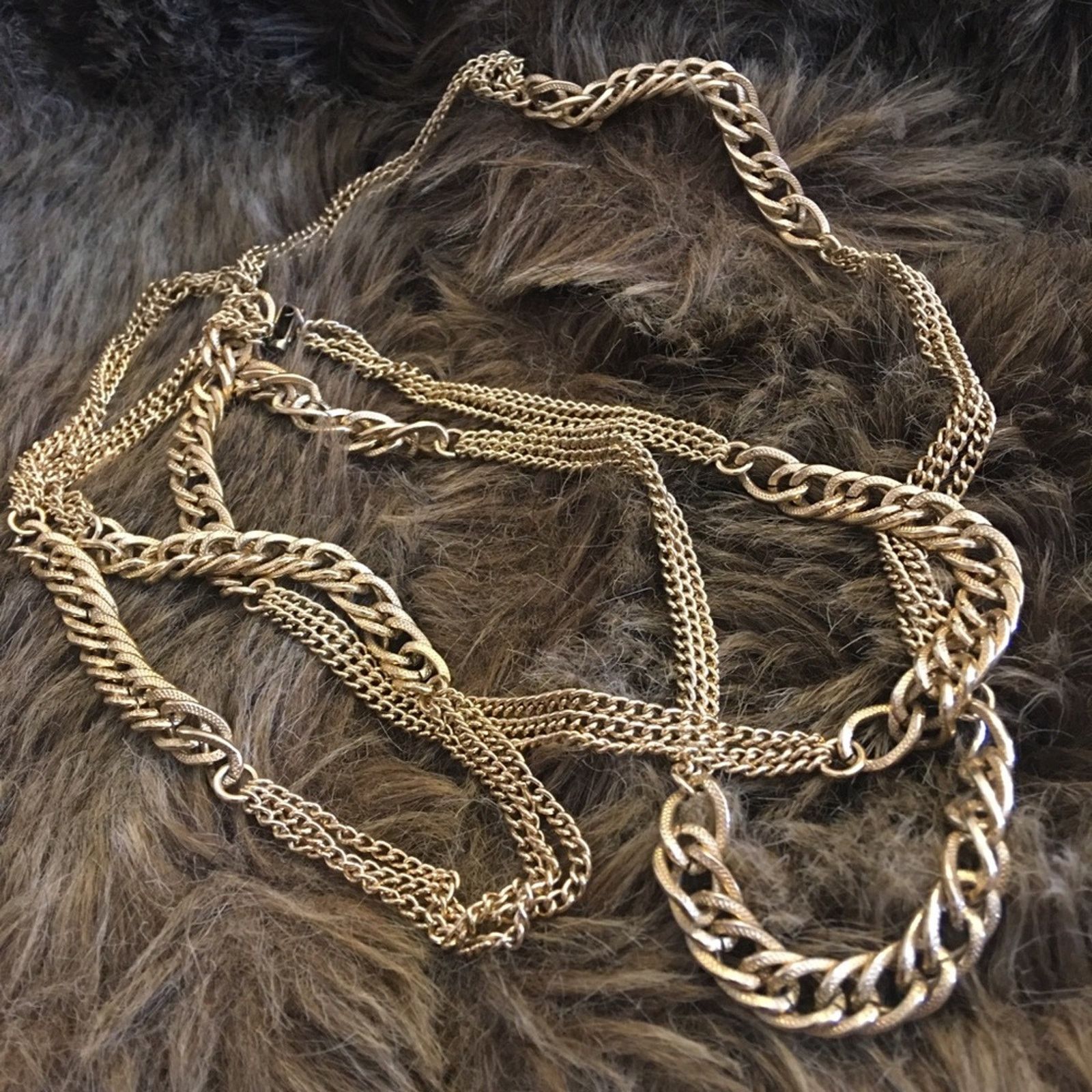 Vintage Vintage 70s gold tone long chain necklace Size ONE SIZE - 5 Thumbnail