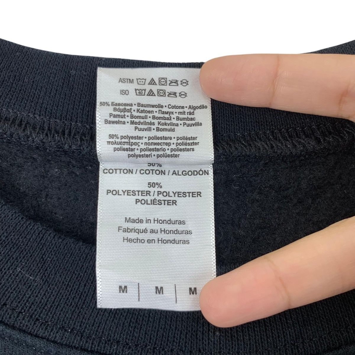Gildan WINTER IS COMING Theme Design Print Black Sweatshirt Size US M / EU 48-50 / 2 - 6 Thumbnail