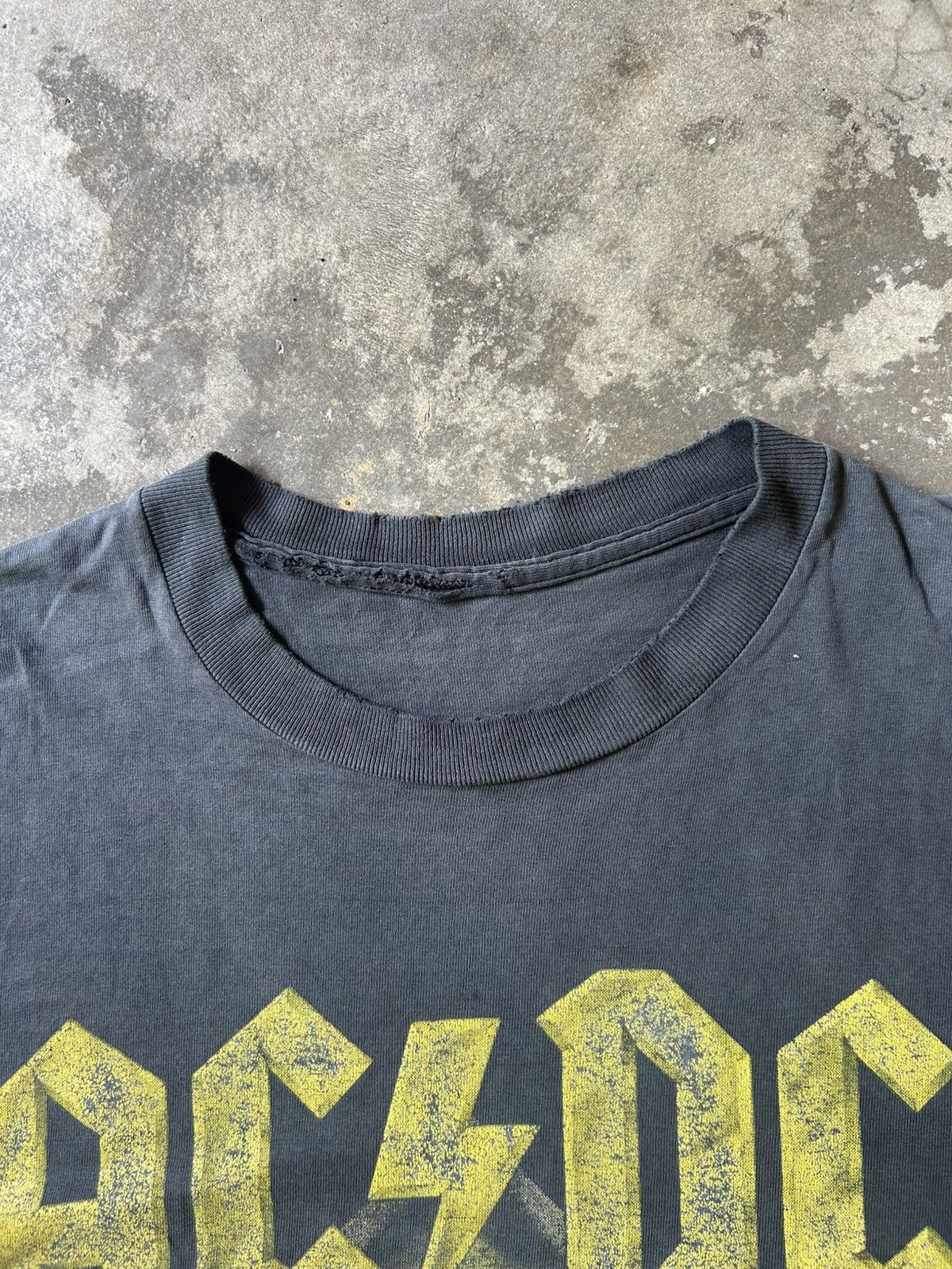 Band Tees Vintage ACDC given the dog a bone Shirt Size US XL / EU 56 / 4 - 4 Thumbnail