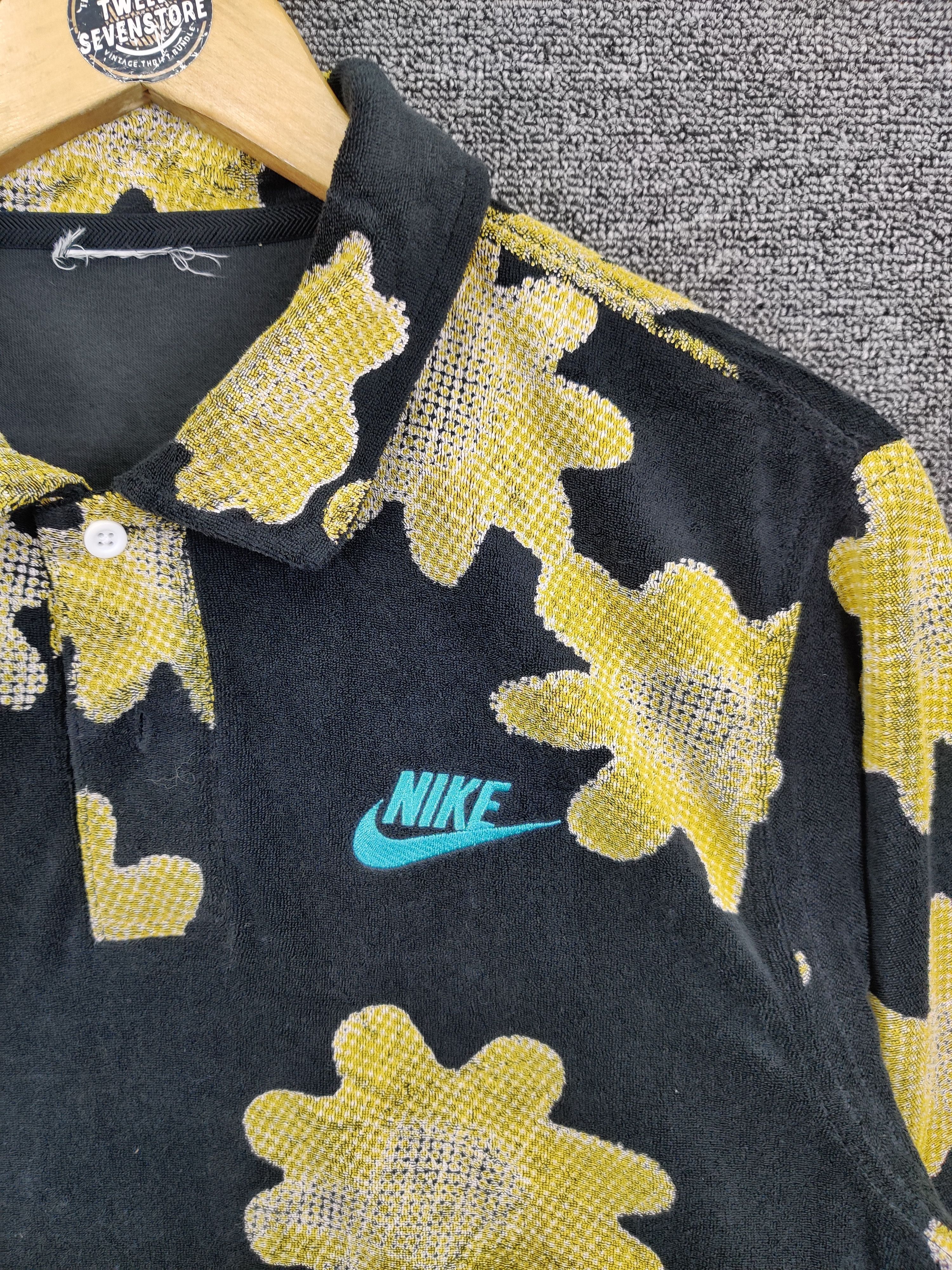 Nike Vintage Nike Floral Polo Shirt Button Ups Size US L / EU 52-54 / 3 - 7 Thumbnail