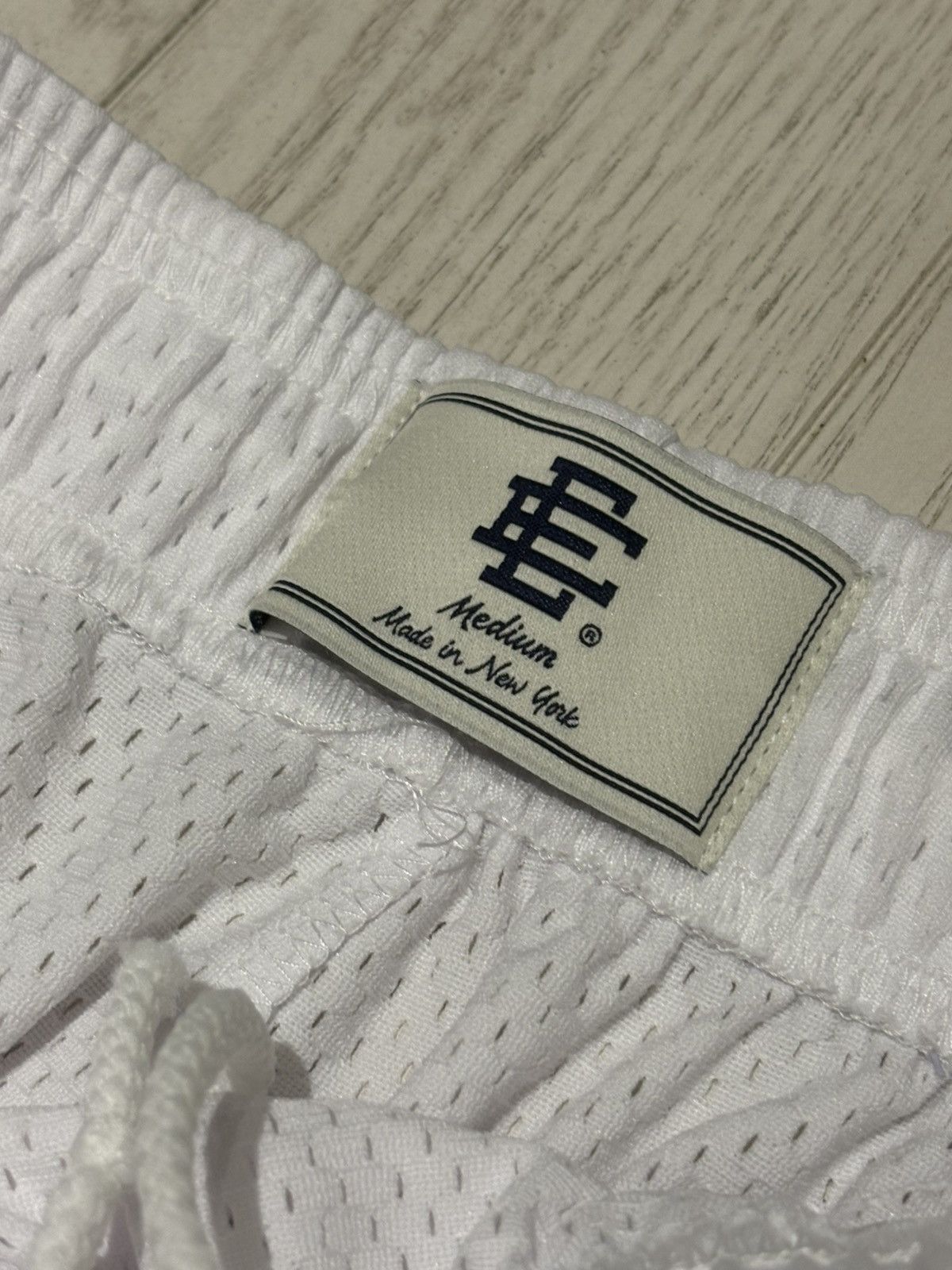 Eric Emanuel Eric Emanuel White Shorts Size US 32 / EU 48 - 2 Thumbnail