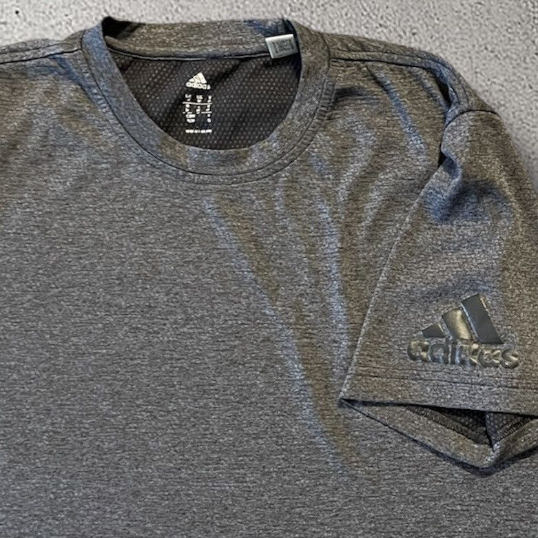 Adidas Adidas Under Armour athletic tee lot size medium Size US M / EU 48-50 / 2 - 3 Thumbnail