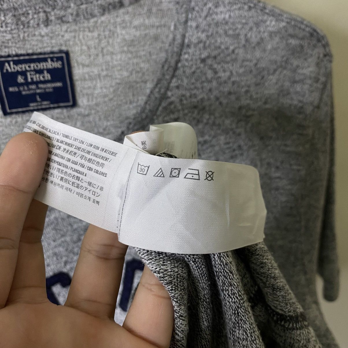 Abercrombie & Fitch Vintage Y2K Abercrombie & Fitch Spell Out T Shirt Size US L / EU 52-54 / 3 - 8 Thumbnail