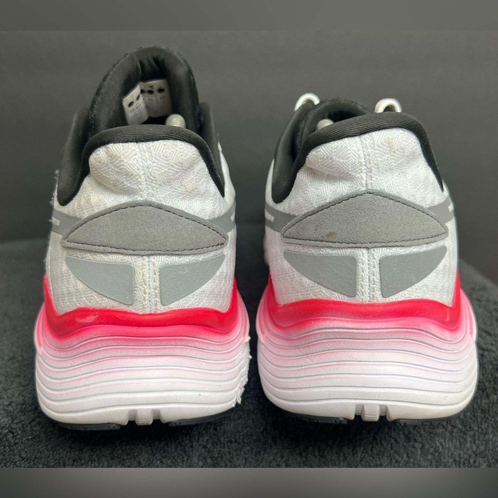 Diadora diadora Equipe Nucleo Running Mens Athletic Shoes 11.5 EUC Size US 11.5 / EU 44-45 - 7 Thumbnail