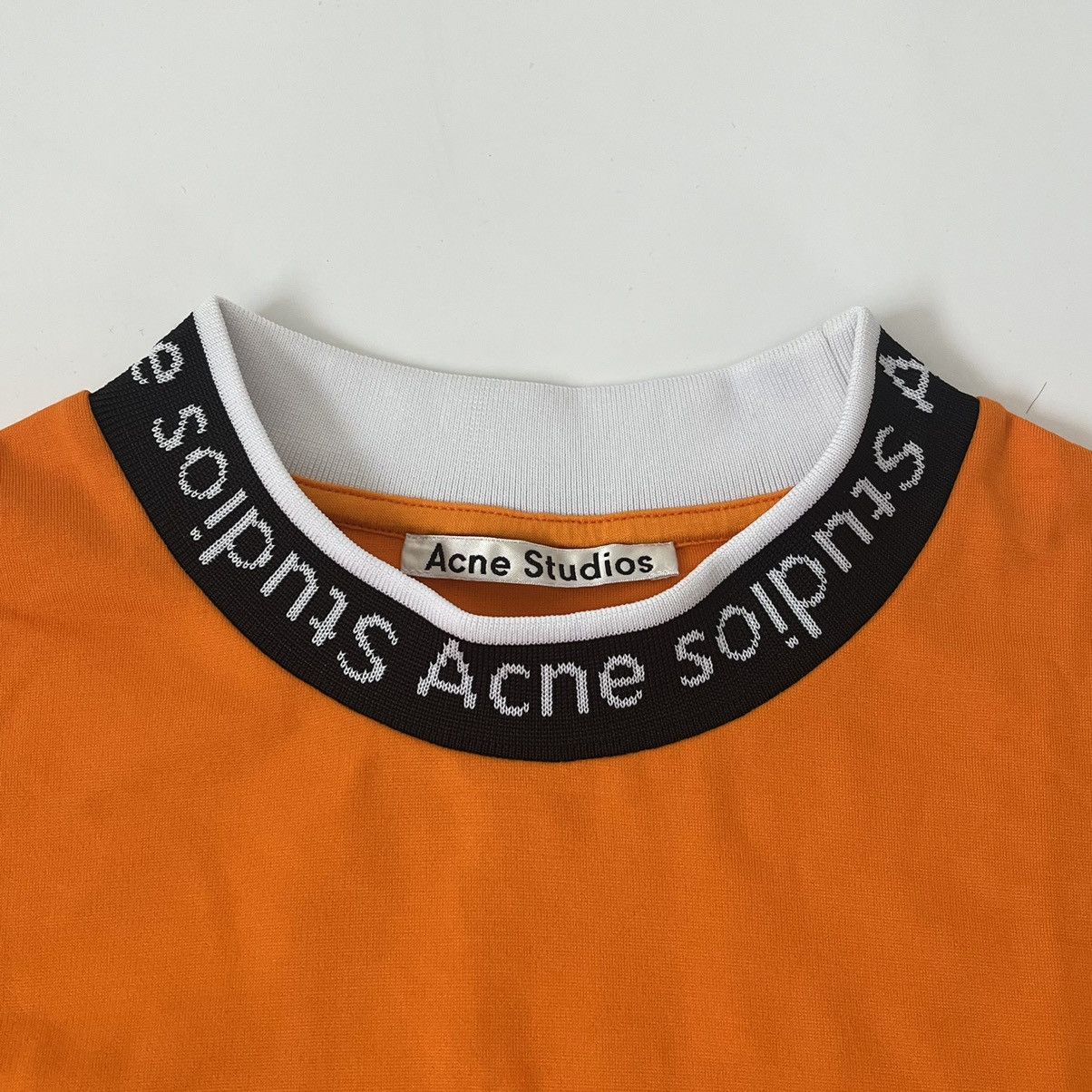 Acne Studios Acne Studios logo neck carrot orange Size US S / EU 44-46 / 1 - 2 Thumbnail
