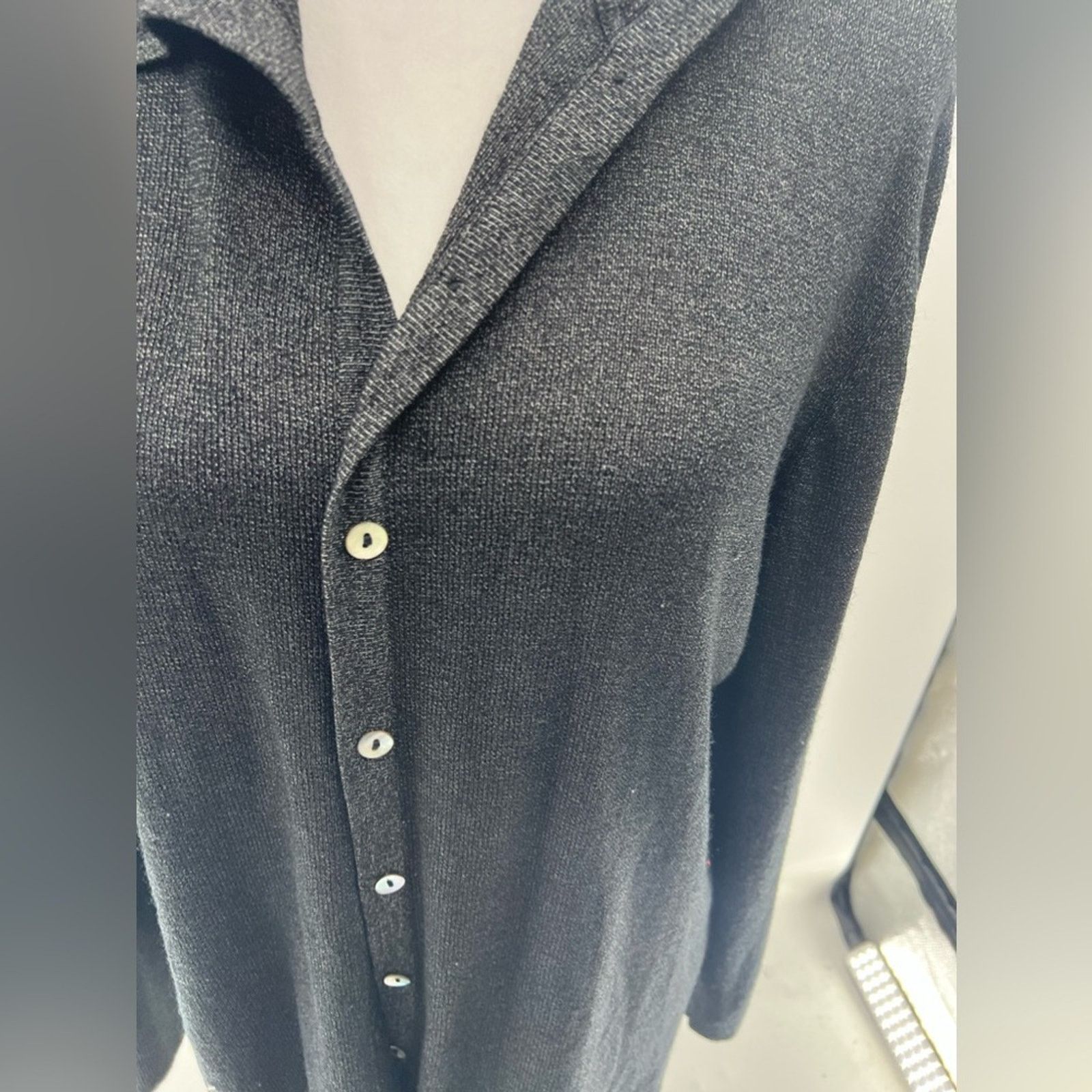 Chicos Chico's Design Grey Button Down Collared Shirt Sz 3 (XL) Size XL / US 12-14 / IT 48-50 - 2 Thumbnail