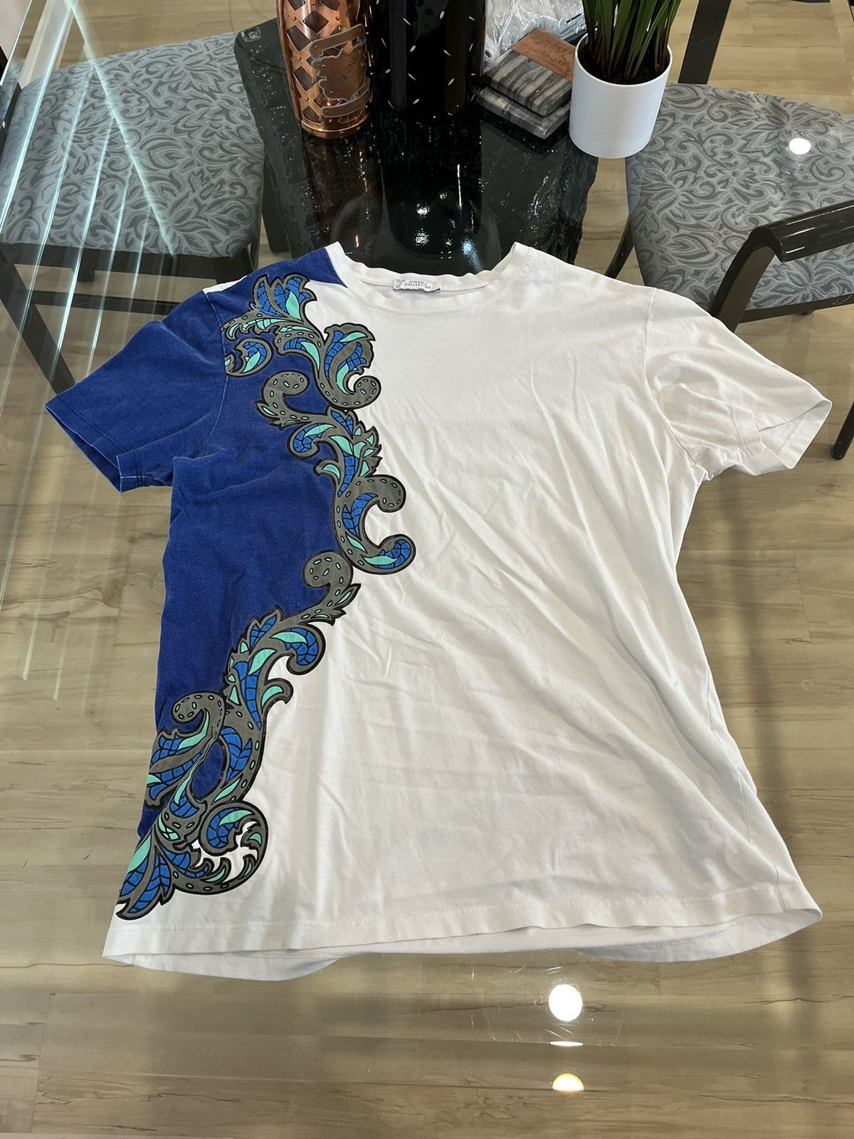 Versace Versace Blue and White Tee Size US L / EU 52-54 / 3 - 1 Thumbnail