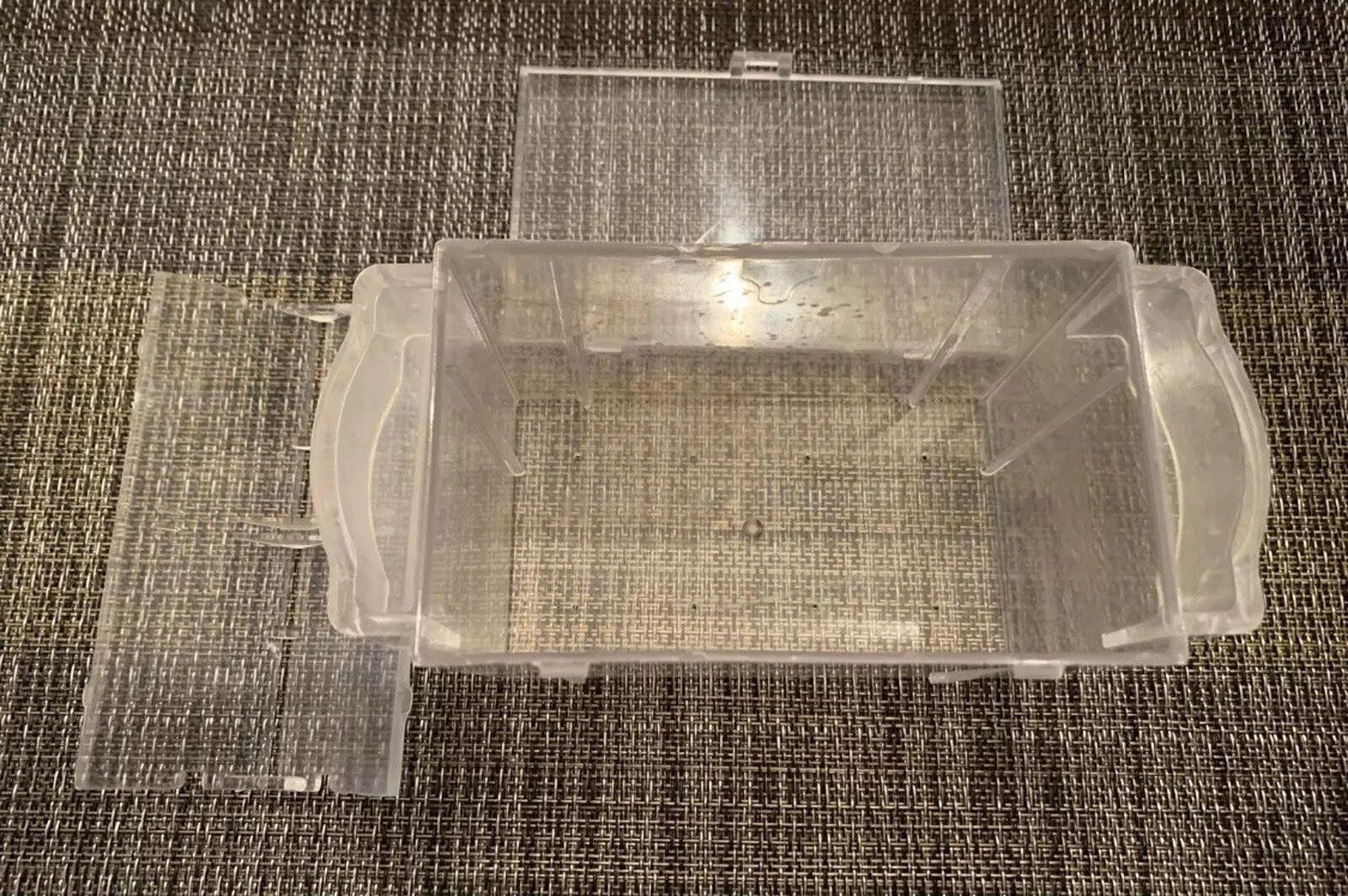 Hart Schaffner Marx Floating Hartz Aquarium Breeding Tank for Live Bearing Fish Size ONE SIZE - 9 Thumbnail