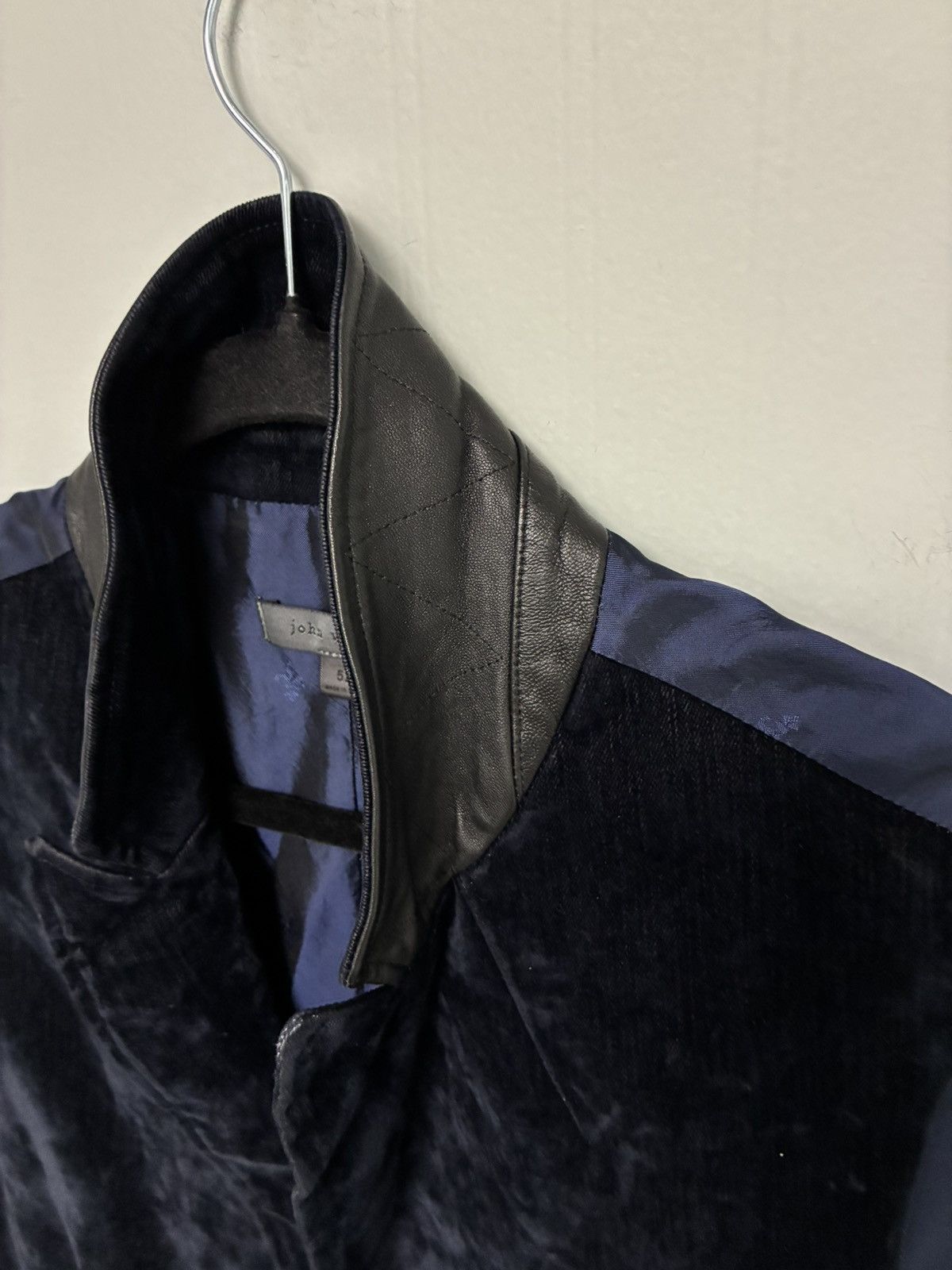 John Varvatos Woodward crushed velvet Vest EU 52 USA 42 Size US L / EU 52-54 / 3 - 13 Thumbnail