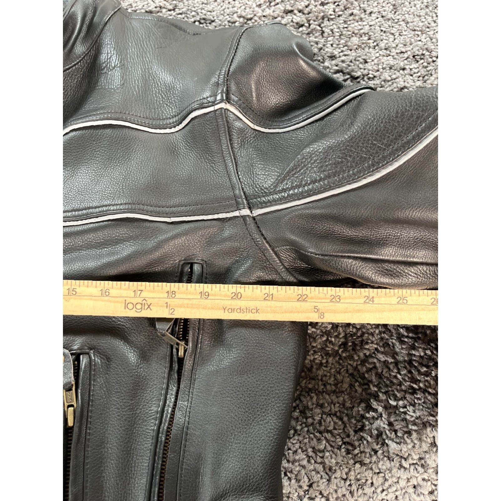 Vintage VINTAGE Mas Leather Motorcycle Jacket Men’s 44 Black Jacket Mens 90s Biker Grunge Punk Leather Belted Collared Full Zip Lined Pockets Regular Size 44 Size US S / EU 44-46 / 1 - 3 Thumbnail