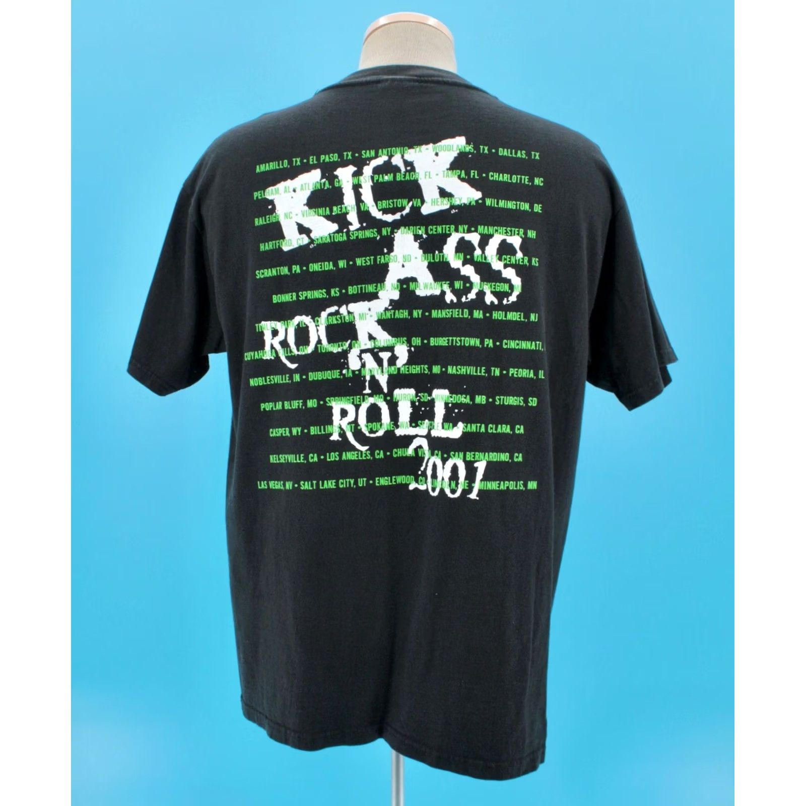 Hanes VINTAGE Poison Kick Ass 2001 Tour Band TShirt Mens L Size US L / EU 52-54 / 3 - 3 Thumbnail