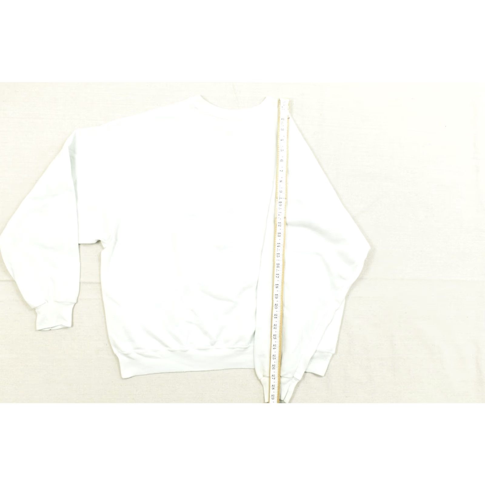 Hanes VINTAGE Hanes Game of the Olympiad XXVI 96' Atlanta Men's Pullover Sweatshirt 2XL White Crew Neck Long Sleeve Solid Logo Sweatshirt Size US XXL / EU 58 / 5 - 6 Thumbnail