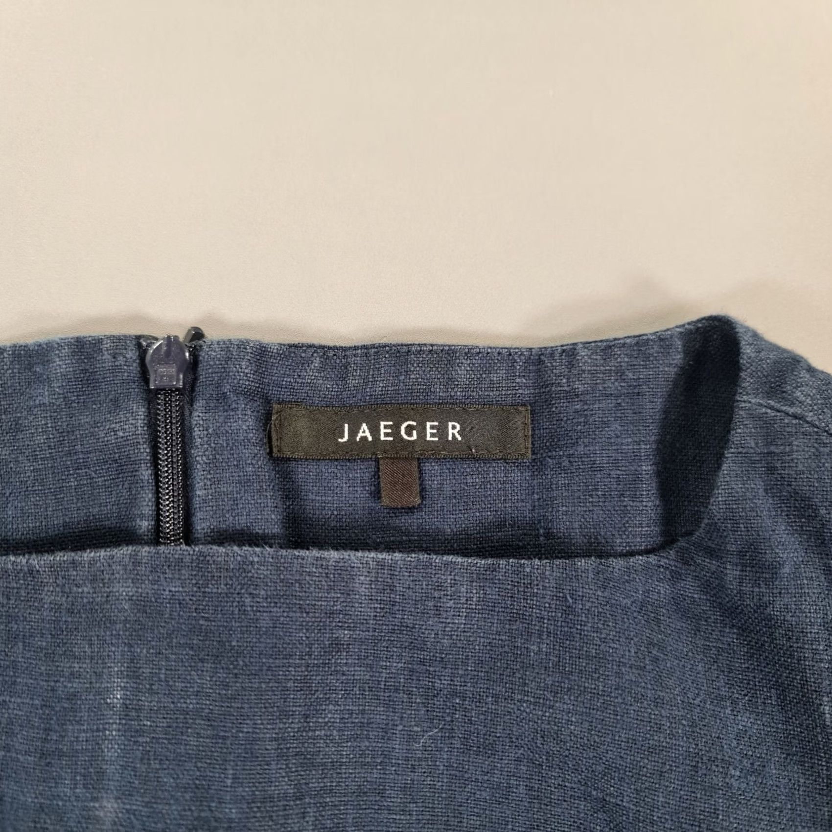 Jaeger Jaeger Navy Blue Knee Length Linen Dress 100% Linen Zip Sleeveless Square Neck Womens dress Summer Casual 10 UK Size L / US 10 / IT 46 - 3 Thumbnail