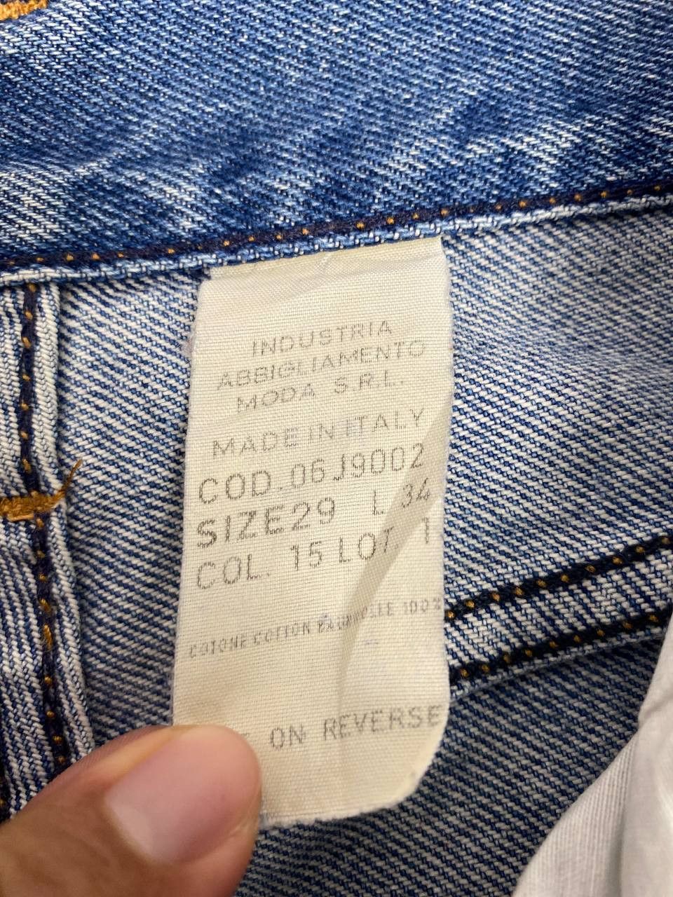 Armani vintage armani jeans made in italy nice design Size US 28 / EU 44 - 10 Thumbnail