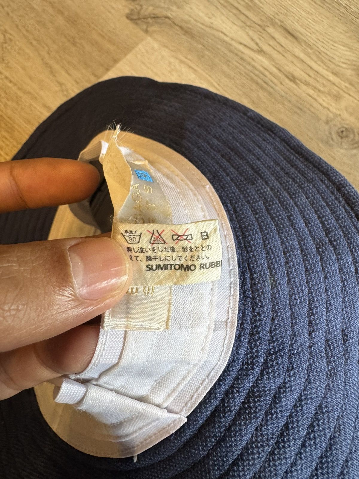 Balenciaga VINTAGE BALENCIAGA SPORTS BUCKET HAT Size ONE SIZE - 9 Thumbnail