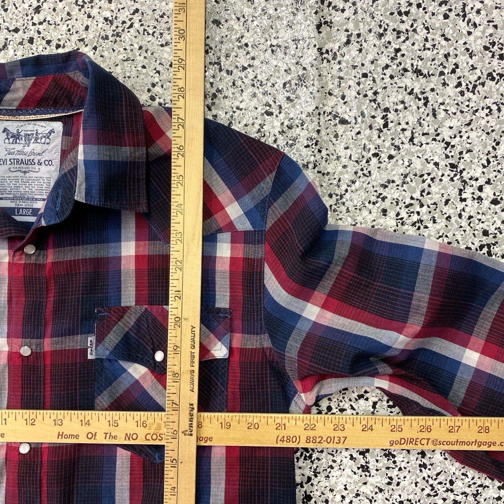 Levi's VINTAGE Levi's Pearl Snap Shirt Long Sleeve Western Plaid Cotton Men's Large Blue Red Western Pattern Pockets Size US L / EU 52-54 / 3 - 3 Thumbnail