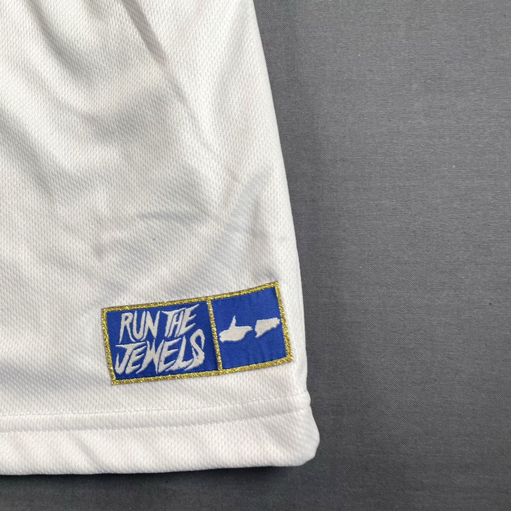 Vintage VINTAGE Run The Jewels Jersey Mens 2XL RTJ3 Basketball Official RTJ Merch White RARE Size US XXL / EU 58 / 5 - 6 Thumbnail