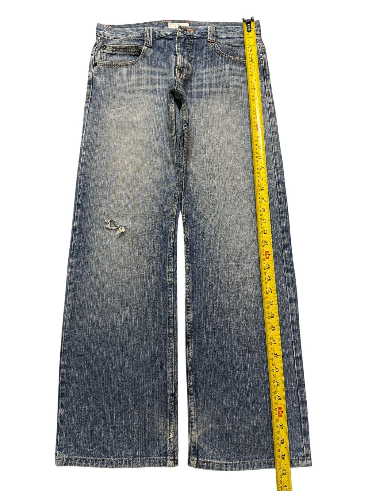 Japanese Brand Vintage Y2K Japanese Brand Blue Faded Wash Wide Leg Jeans Size US 32 / EU 48 - 9 Thumbnail