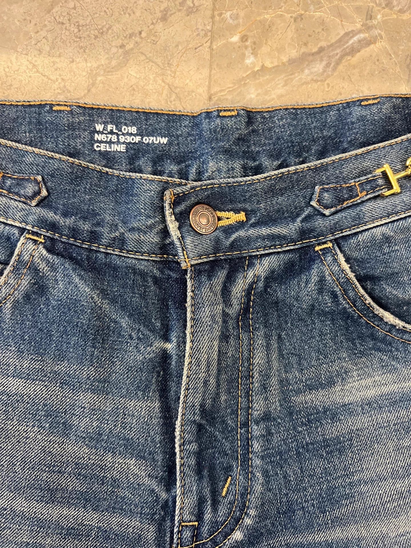 Celine Celine flared jeans 26 unisex lock gold logo Size 26" / US 2 / IT 38 - 4 Thumbnail