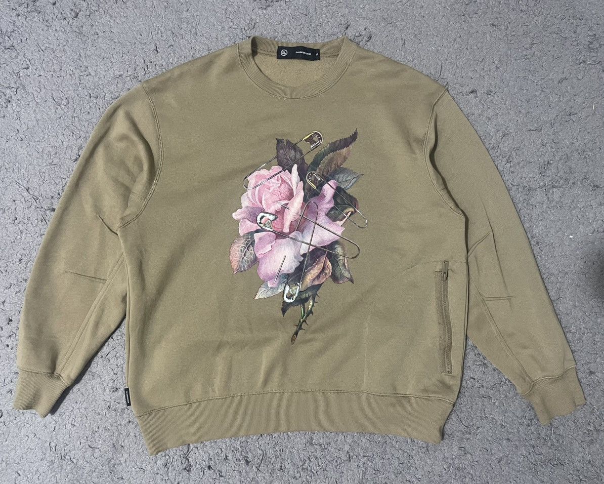 Japanese Brand × Jun Takahashi × Undercover UNDERCOVER FREEDOM x GU FLOWER GRAPHIC SWEATSHIRT Size US XL / EU 56 / 4 - 1 Thumbnail