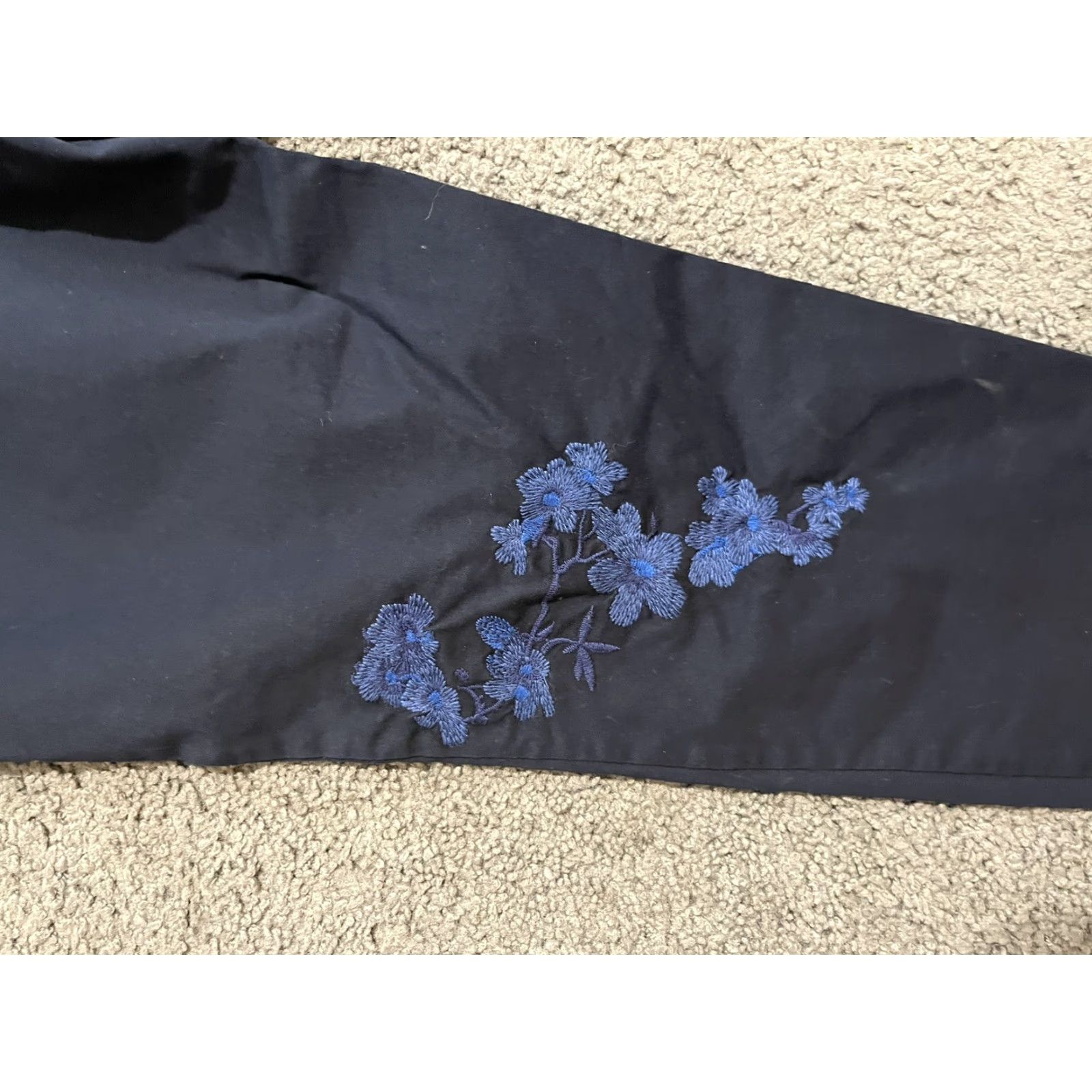 Liz Claiborne Liz Claiborne Chino Pants Women 6 Navy Blue Embroidered Floral Cotton Casual Slim Tapered Womens Size 28" / US 6 / IT 42 - 7 Thumbnail