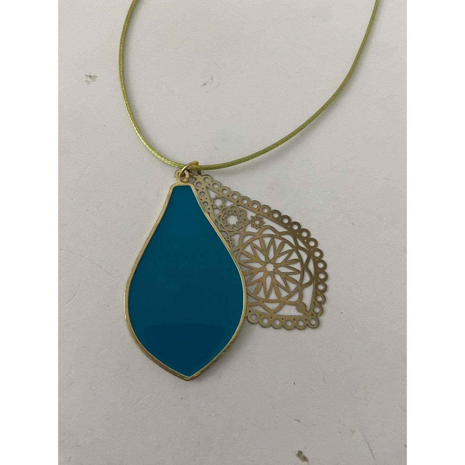 Handmade teardrop pendant necklace Size ONE SIZE - 5 Thumbnail