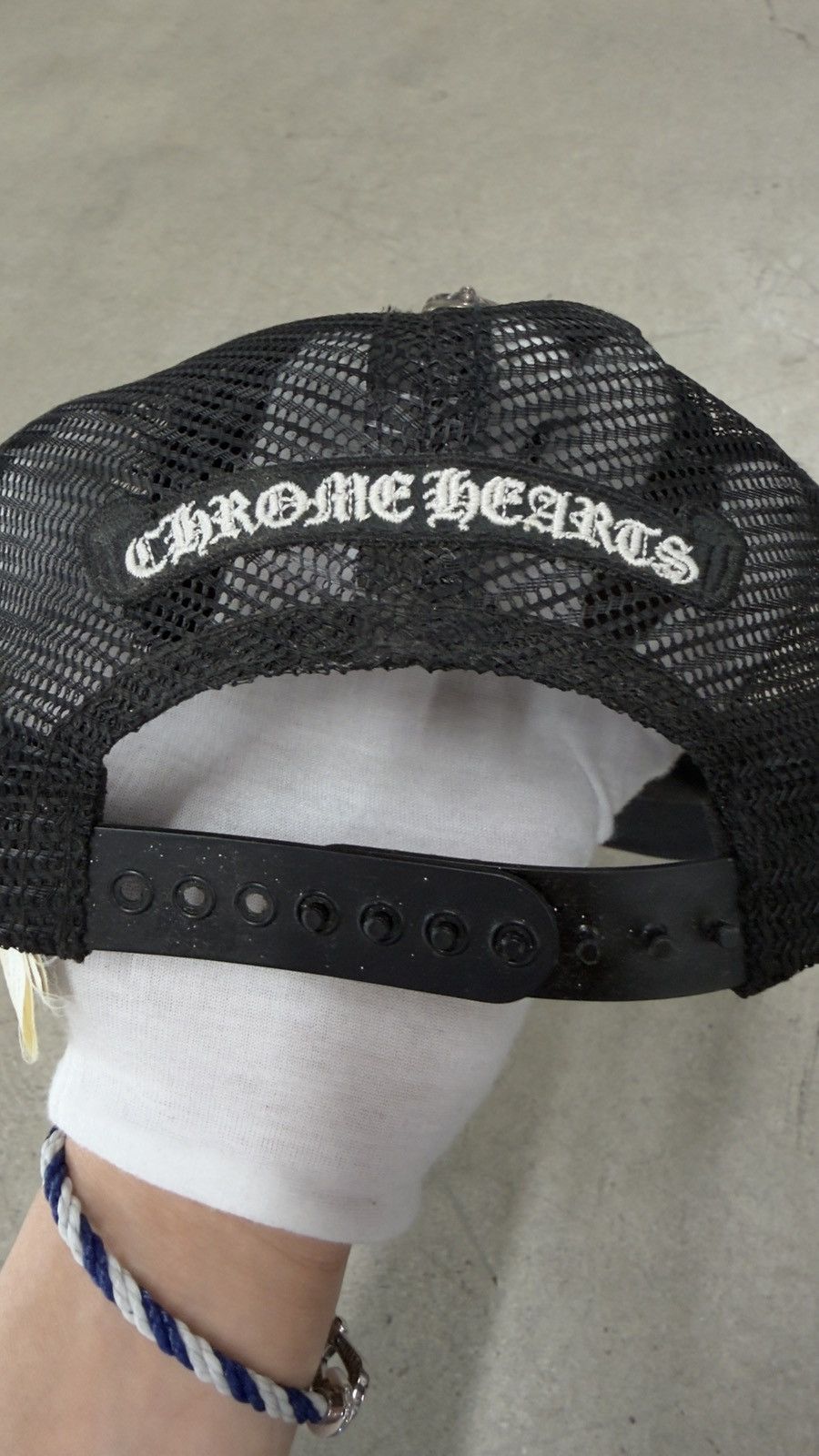 Chrome Hearts RARE!!Chrome Hearts Dover Street Market Trucker Hat Size ONE SIZE - 3 Thumbnail