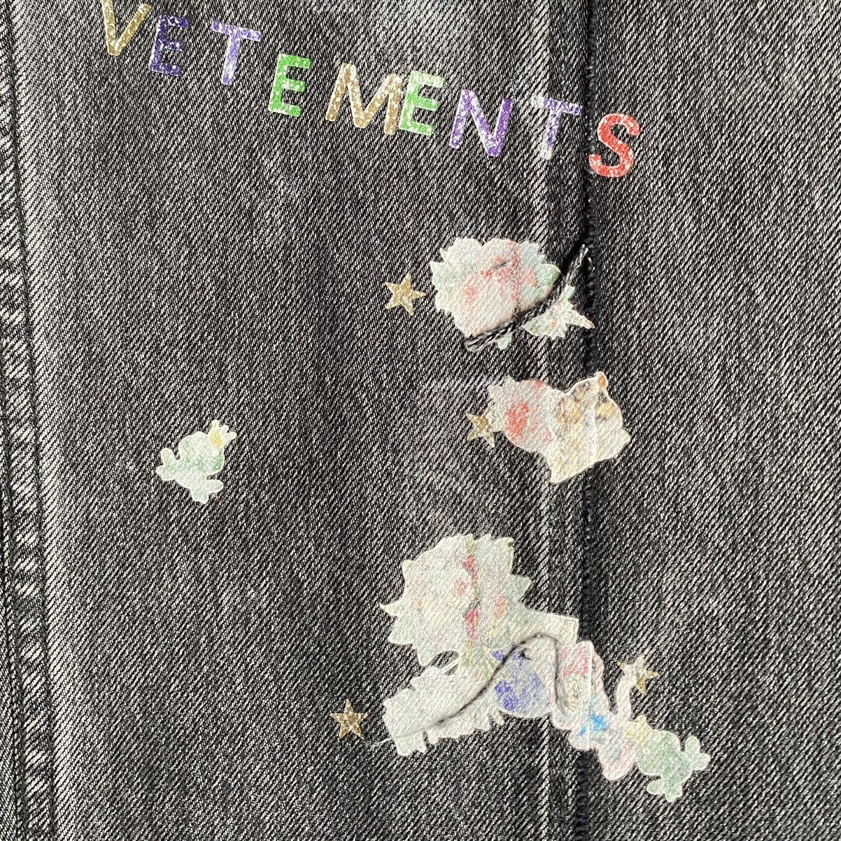 Levi's × Vetements Deconstructed Sticker Jeans Size 27" / US 4 / IT 40 - 15 Thumbnail