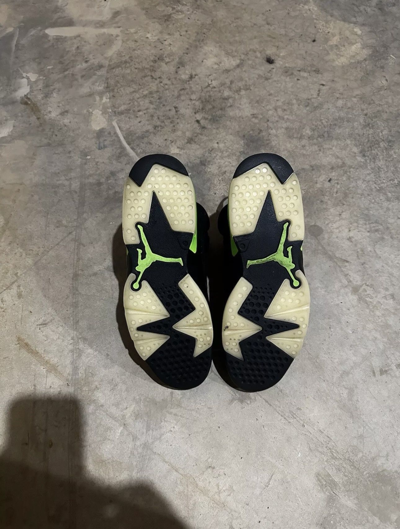 Jordan Brand Jordan 6 Retro “Electric Green” Size US 13 / EU 46 - 5 Thumbnail