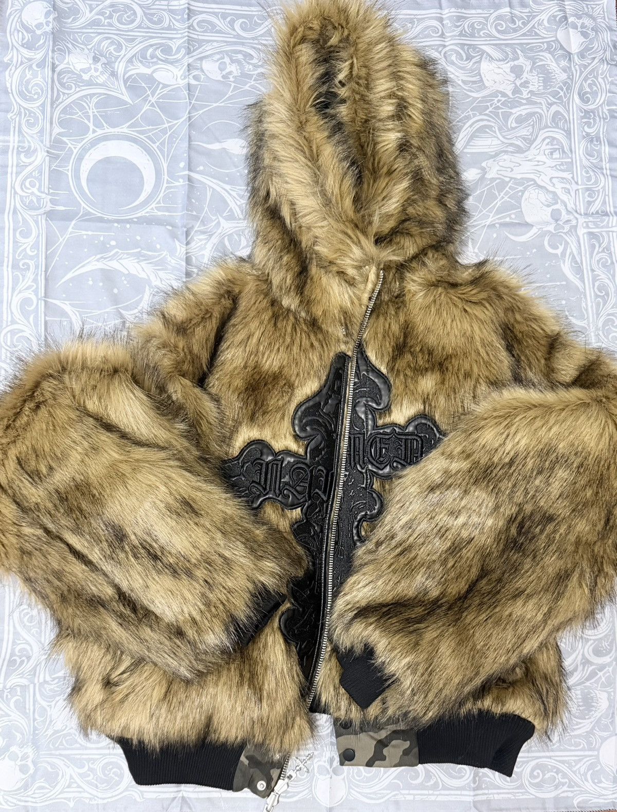 Named Collective NAMED COLLECTIVE FERAL FAUX FUR REVERSIBLE BOMBER JACKET Size US M / EU 48-50 / 2 - 1 Thumbnail