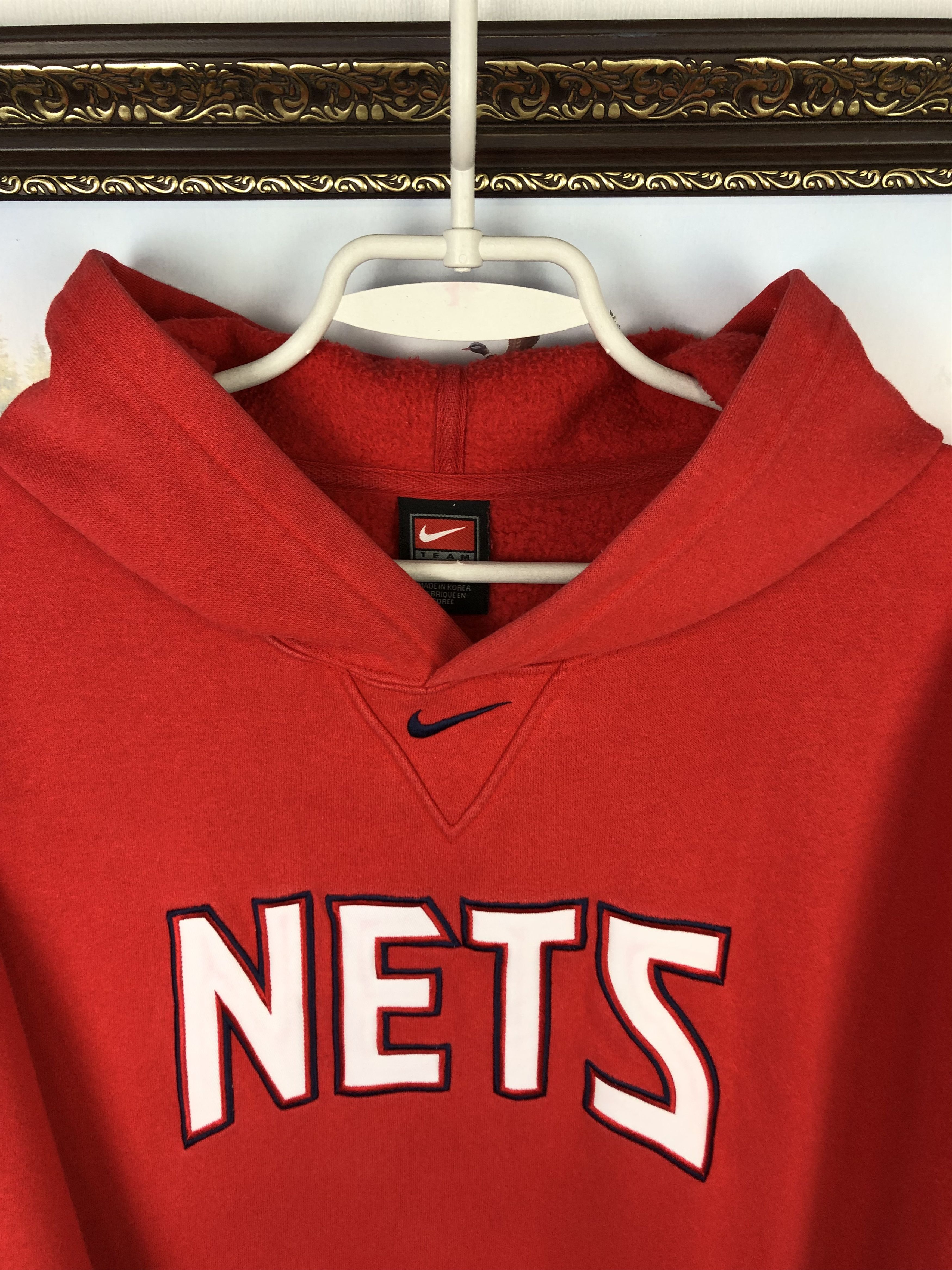 Nike Vintage Nike New Jersey Nets Hoodie Red NBA Jacket Jersey Size US XL / EU 56 / 4 - 7 Thumbnail