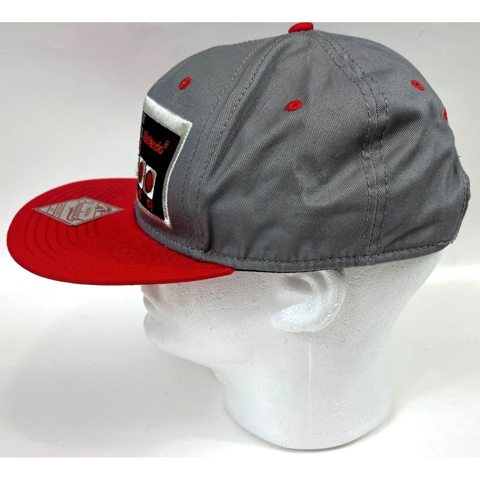 Nintendo Nintendo Entertainment System Snapback Hat Cap Unisex Adults One Size Gray Red Retro Video Games Nike Shirt Size ONE SIZE - 4 Thumbnail