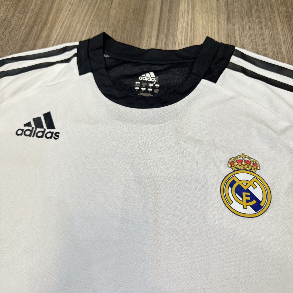 Adidas Real Madrid 08/09 training shirt Size US M / EU 48-50 / 2 - 3 Thumbnail