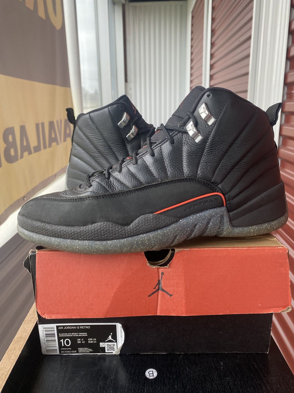 Jordan retro 12 mens size 10 outlet