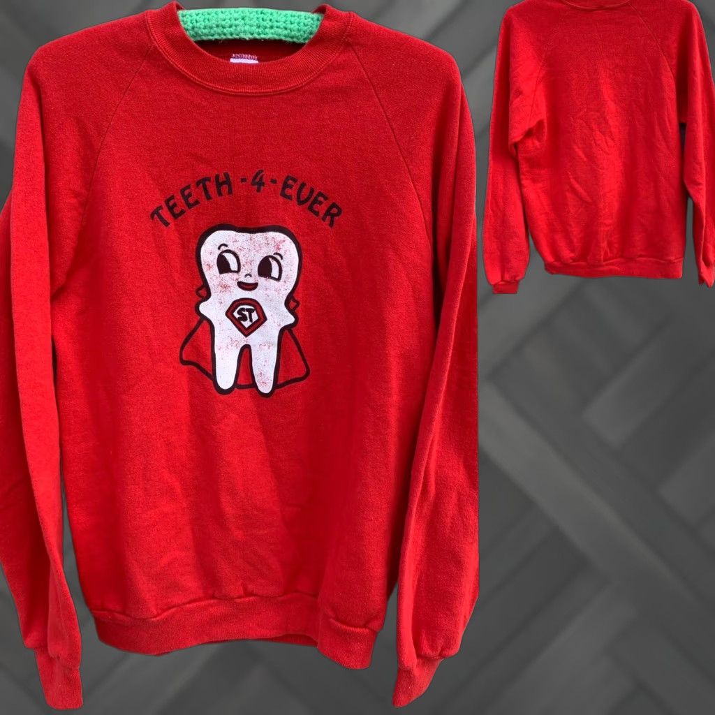 Jerzees VINTAGE Jerzees BY Russell ST Super Tooth Raglan Sweatshirt Men L Red 1980s 80s Teeth-4-Ever Graphic Print Pullover Crew Neck Long Sleeve Sweatshirt Size US L / EU 52-54 / 3 - 1 Thumbnail