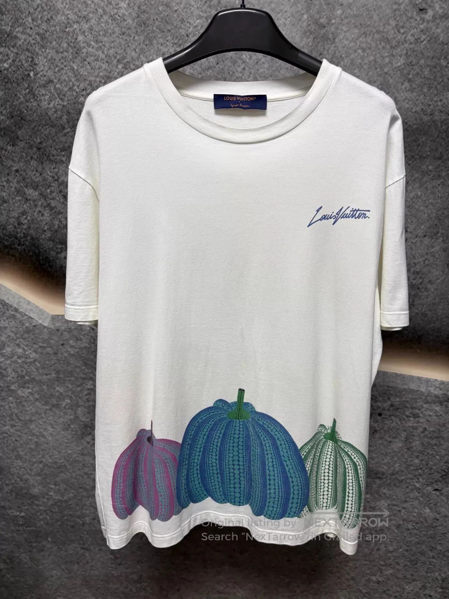 Louis Vuitton White XL Short Sleeve Shirt with Pumpkin Graphics. Size US XL / EU 56 / 4 - 1 Thumbnail
