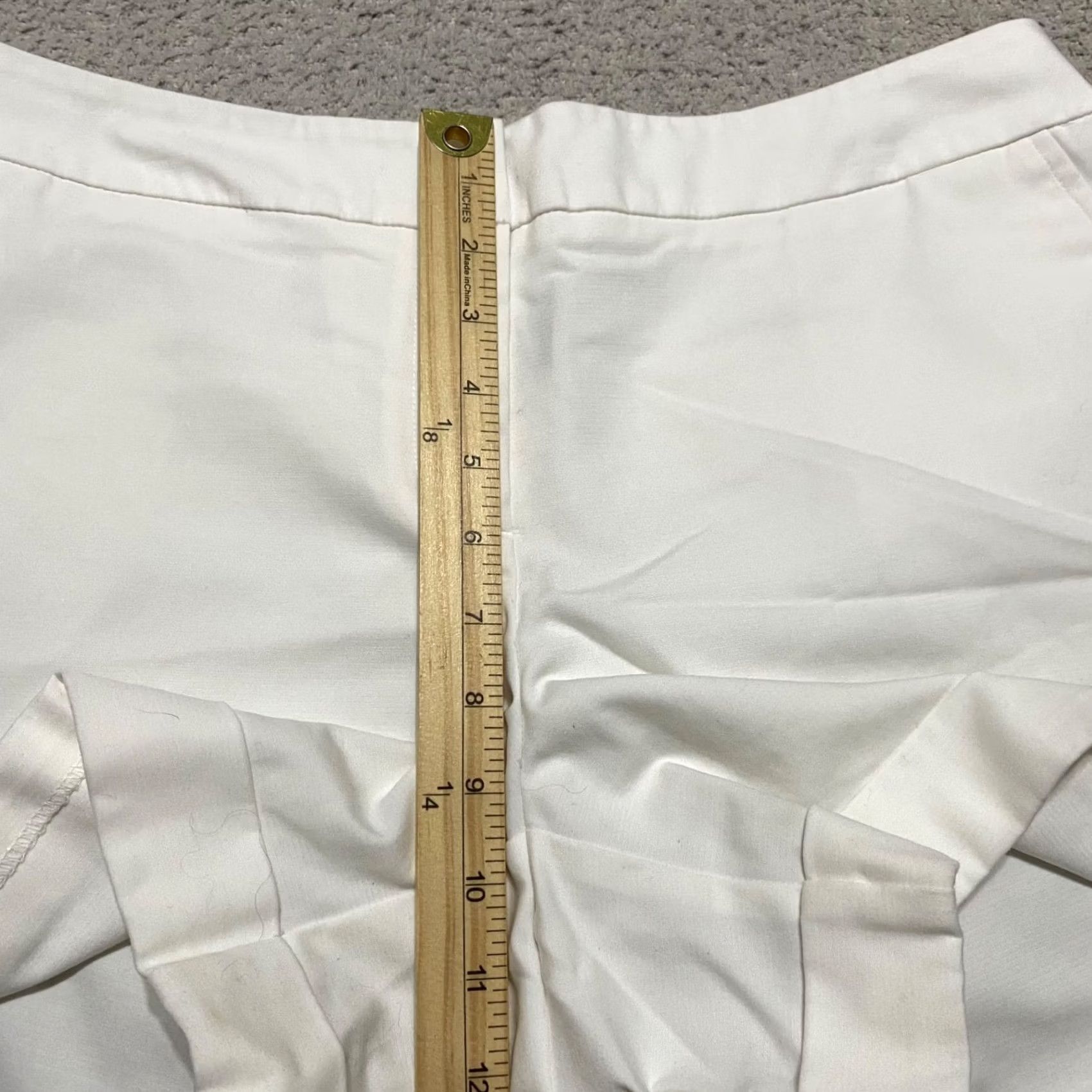 Apt. 9 Apt. 9 Womens Shorts White Chino Pockets Inseam 4" Torie Mid Rise Size 12 Mid Rise White Short Woman Size 34" / US 12 / IT 48 - 6 Thumbnail